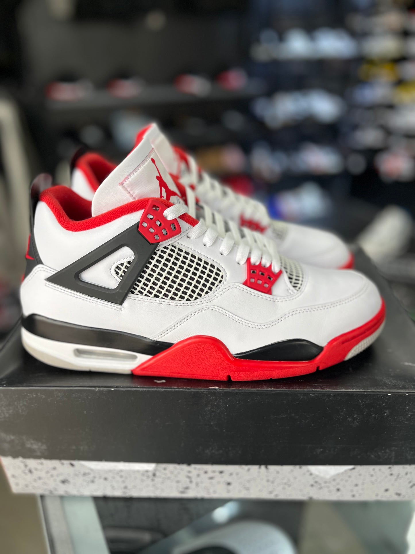Jordan 4 “Fire Red” Size 10.5