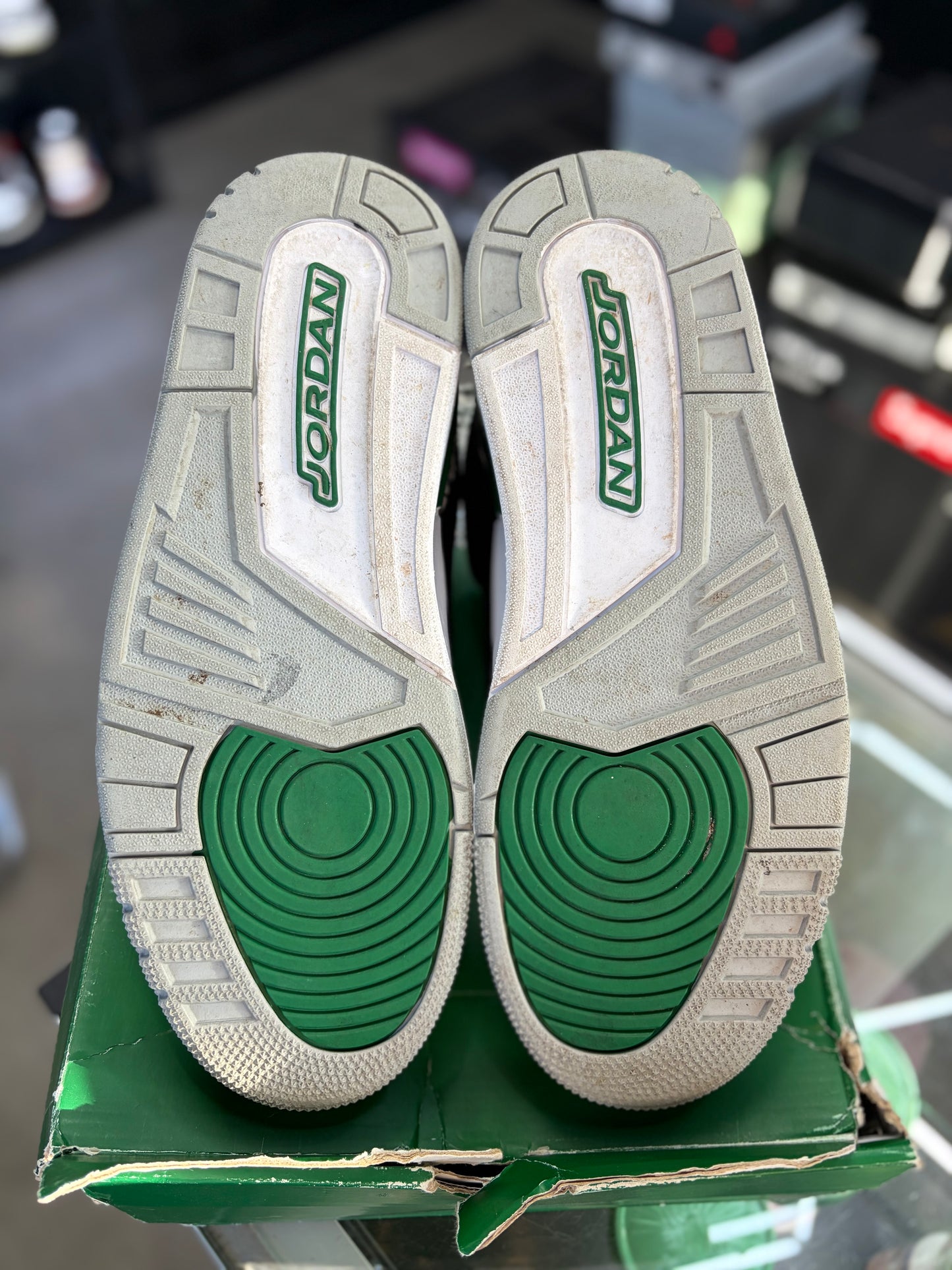 Jordan 3 “Pine Green” Size 10.5