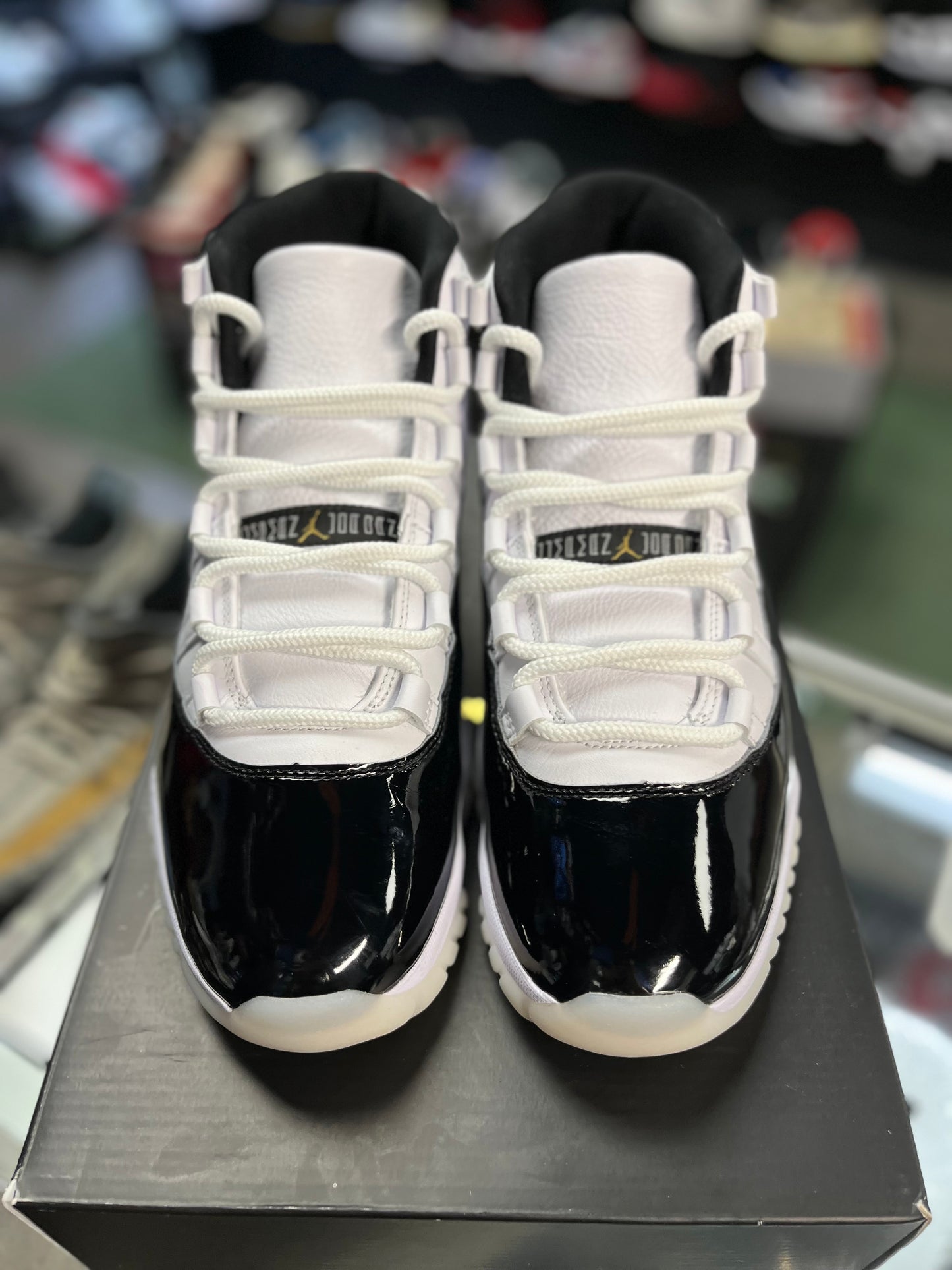 Jordan 11 “Gratitude” Size 10.5