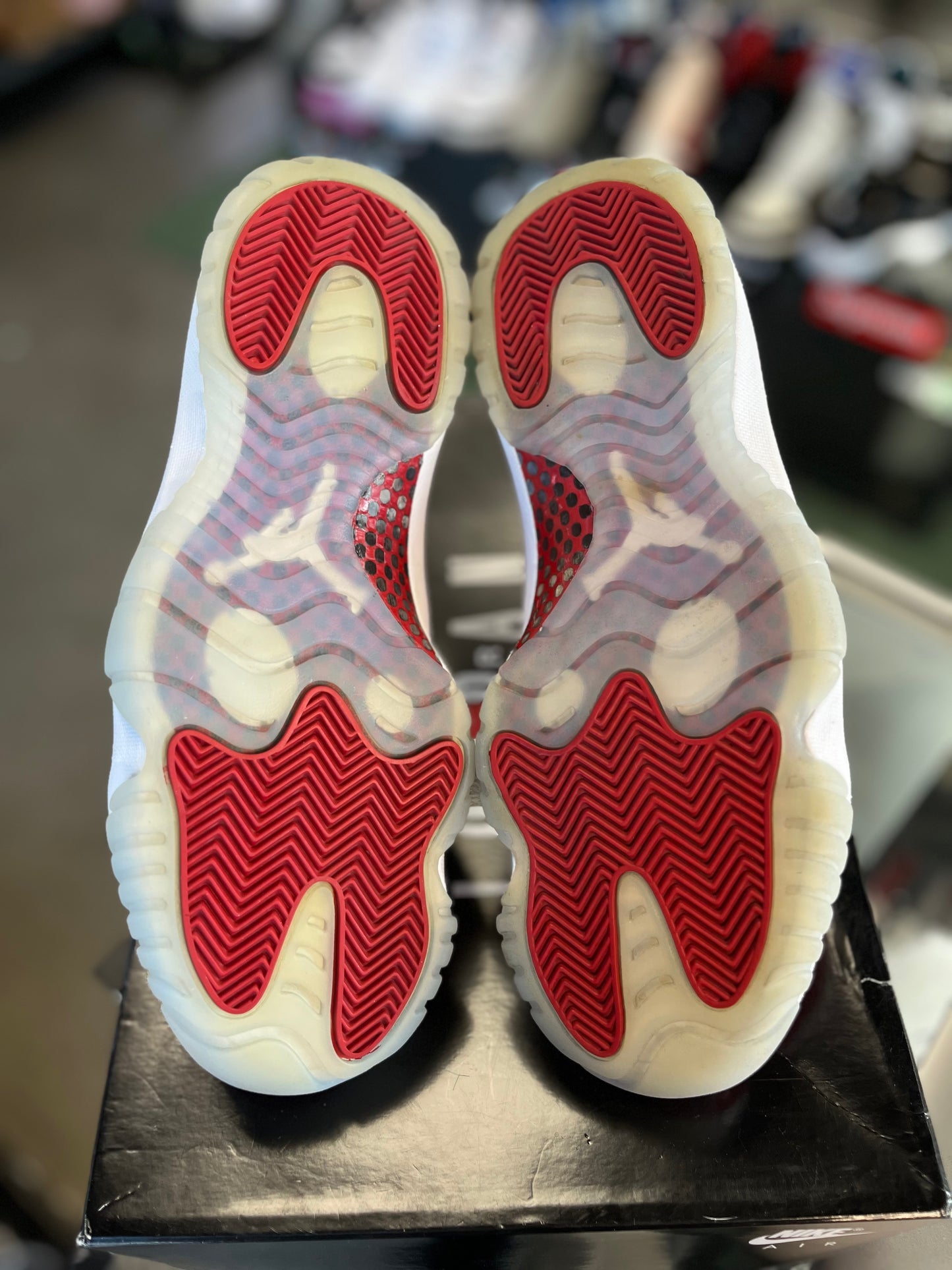 Jordan 11 “Cherry” Size 9.5