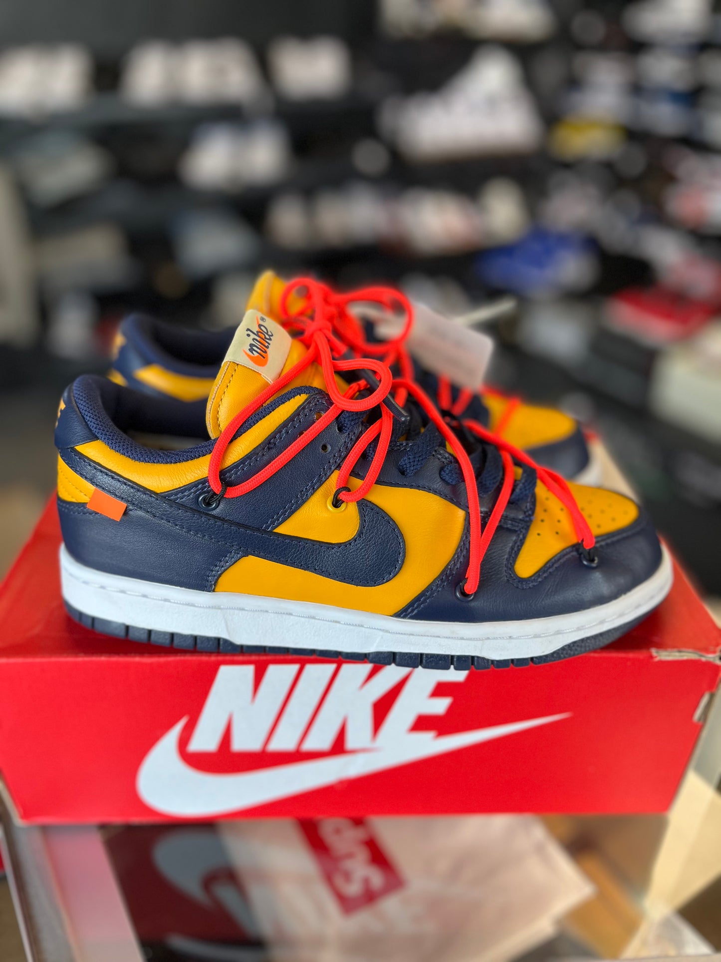 Nike Dunk x Off White “University Gold” Size 8