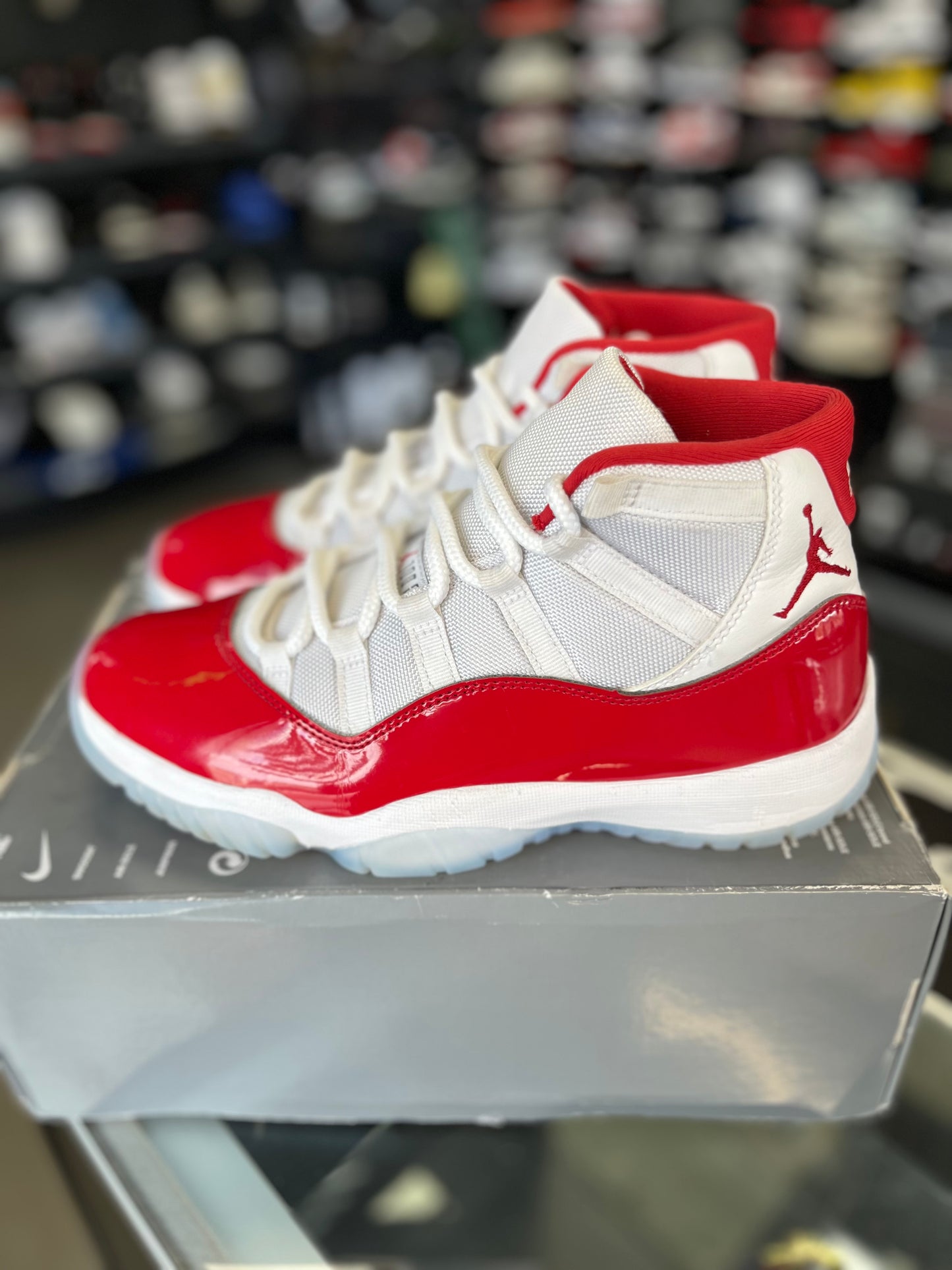 Jordan 11 “Cherry” Size 9
