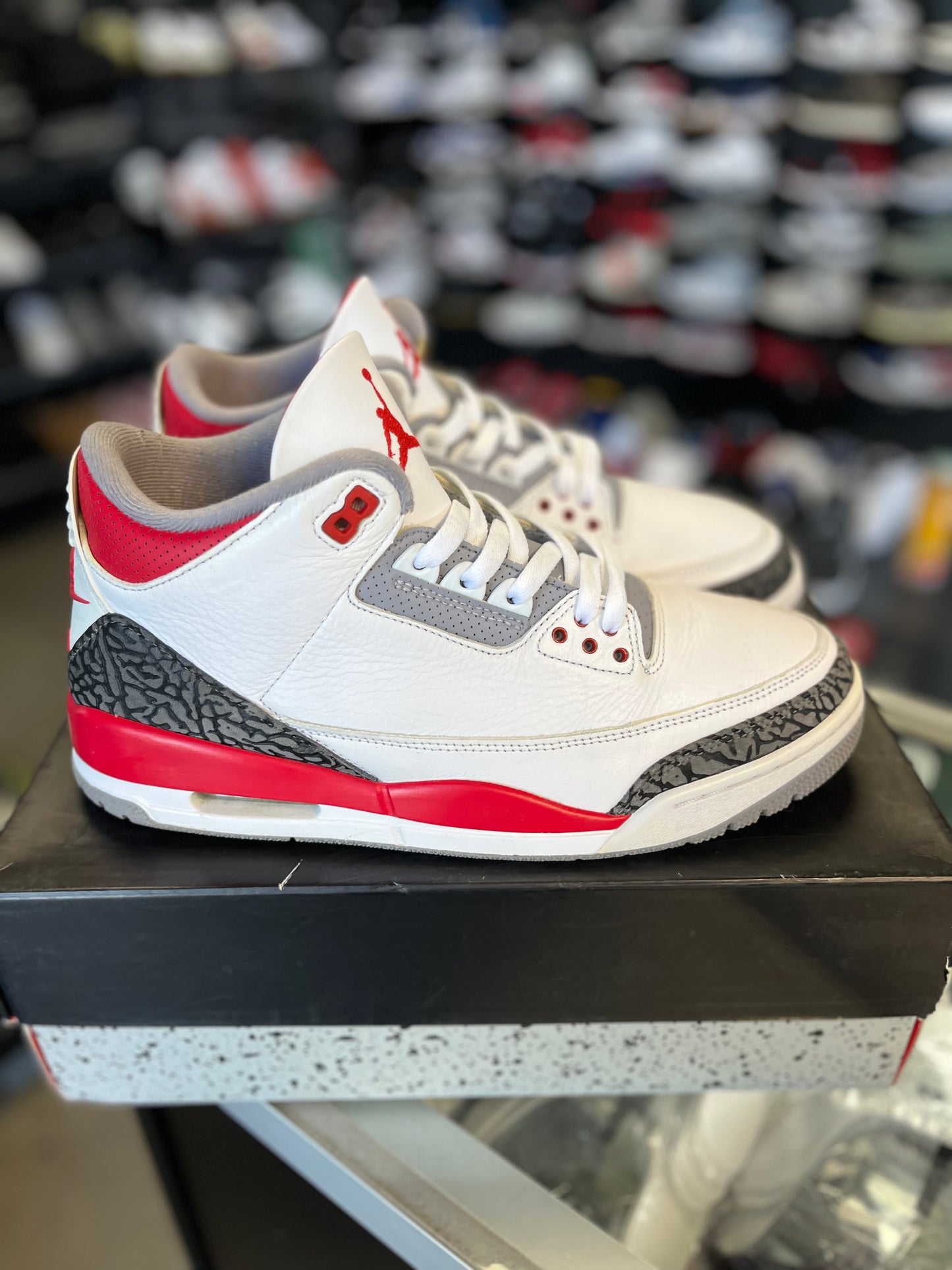 Jordan 3 “Fire Red” Size 11