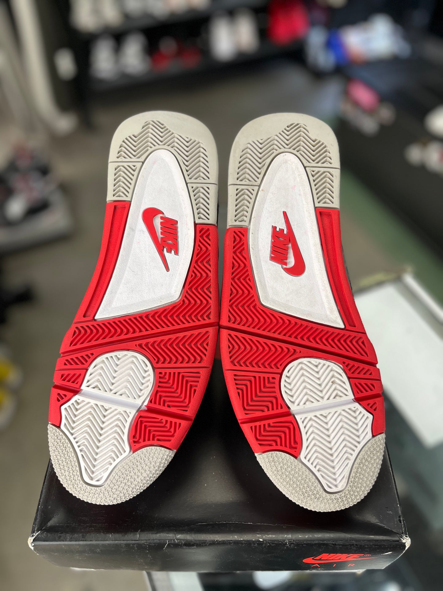 Jordan 4 “Fire Red” Size 10.5