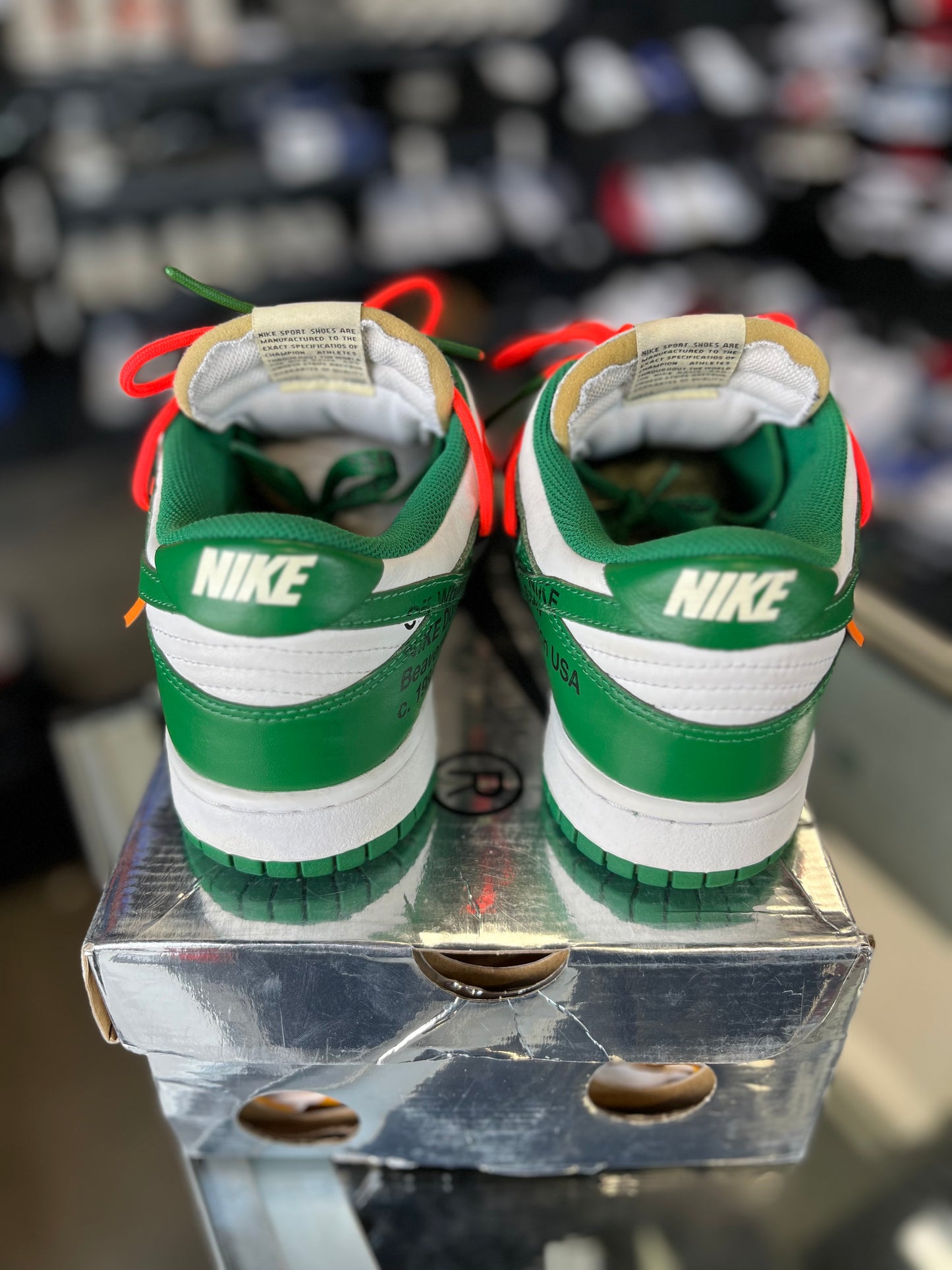 Nike Dunk Off White “Pine Green” Size 8.5