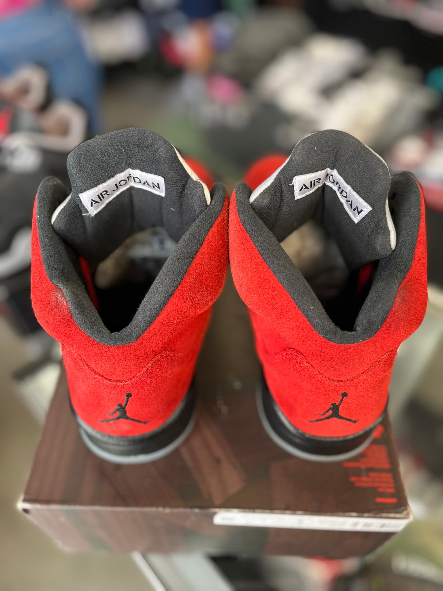 Jordan 5 “Raging Bull” Size 9.5