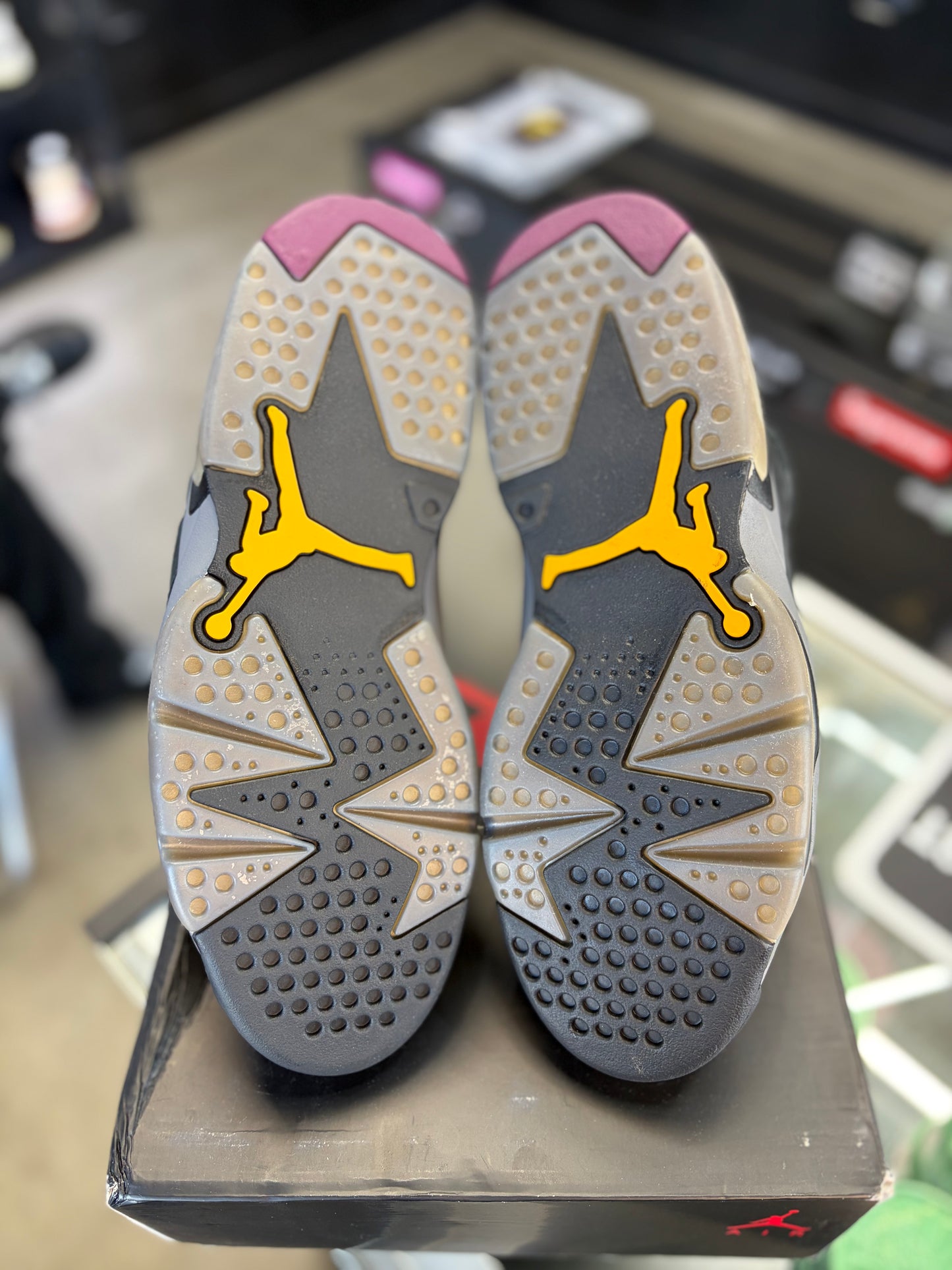 Jordan 6 “Bordeaux” Size 9.5