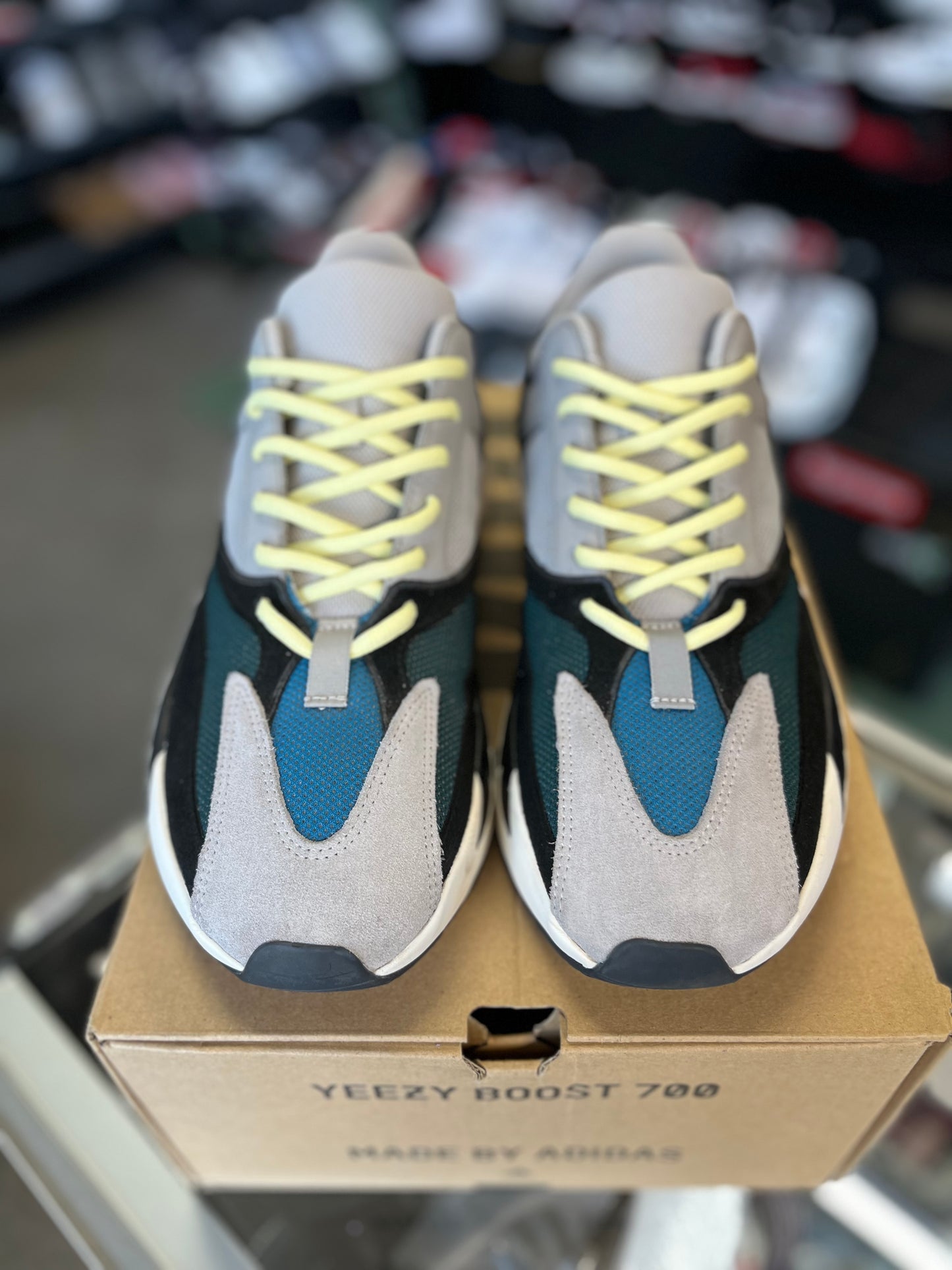 Yeezy 700 “Waverunner” Size 11