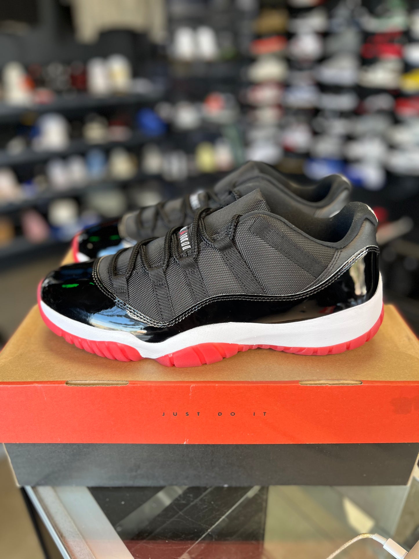 Jordan 11 Low “Bred” Size 12