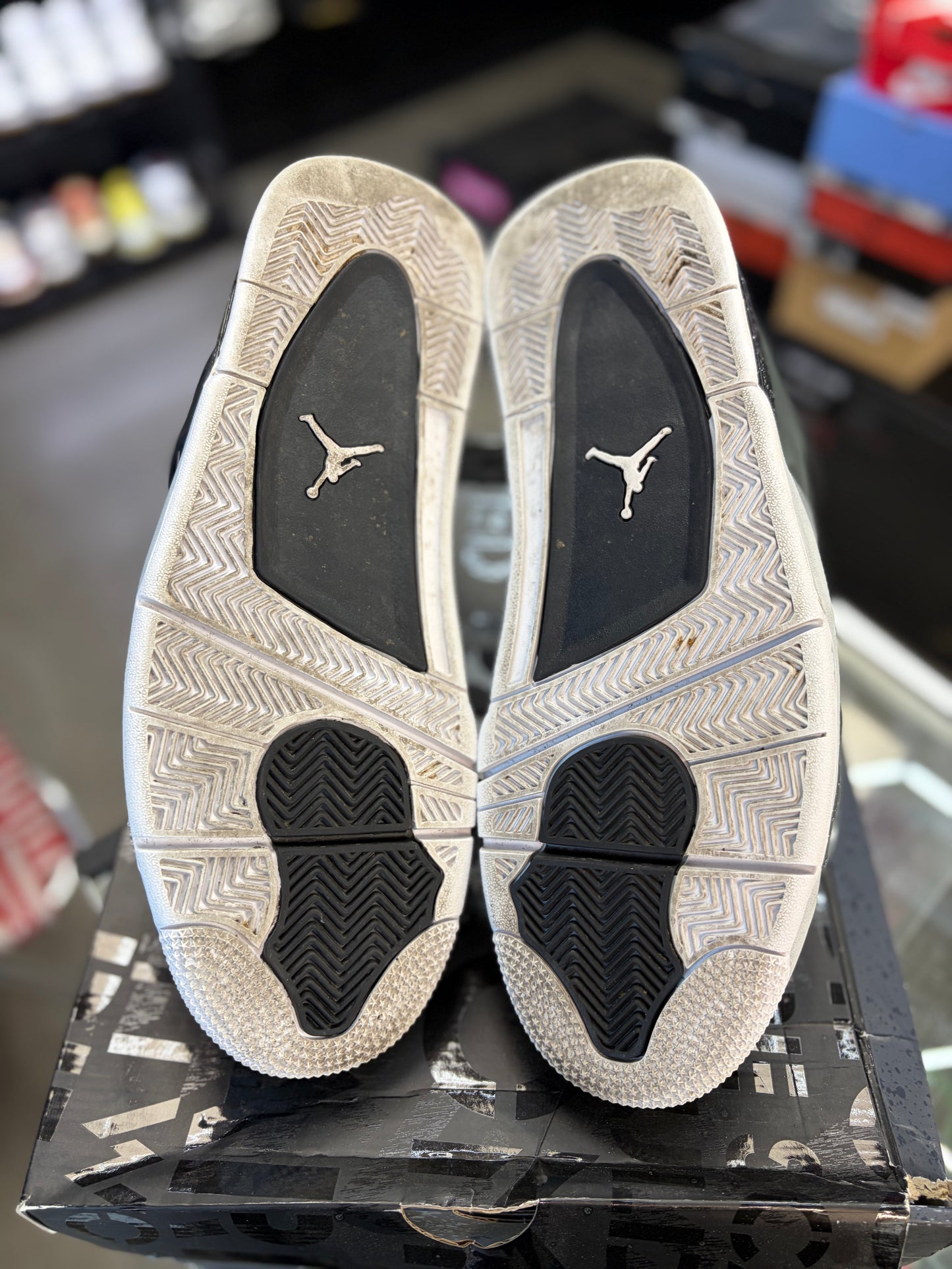 Jordan 4 “Fear” Size 13