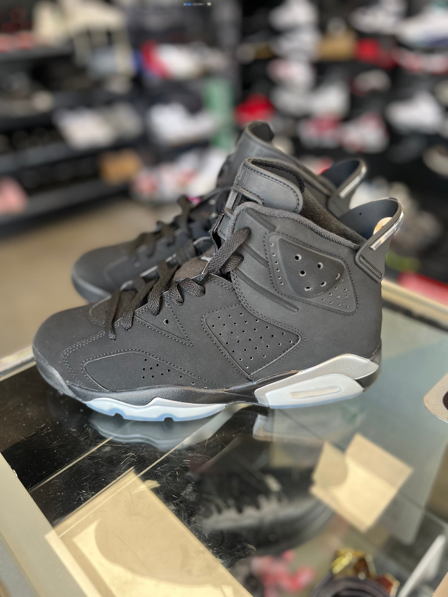 Jordan 6 “Chrome” Size 8