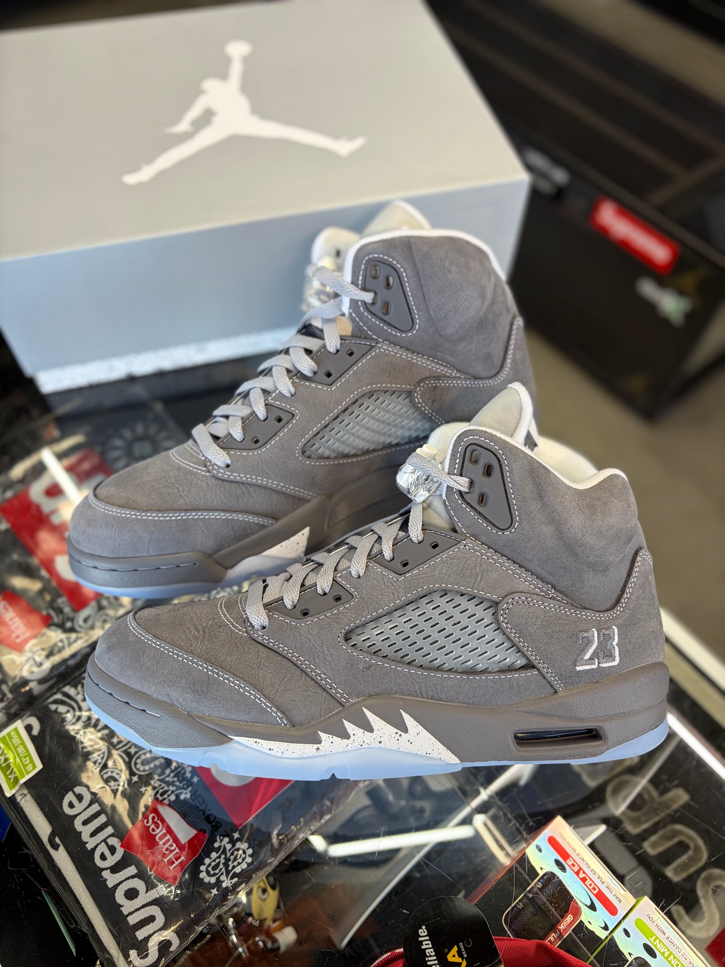 Jordan 5 “Wolf Grey” (Gs) Size 5y/6.5w