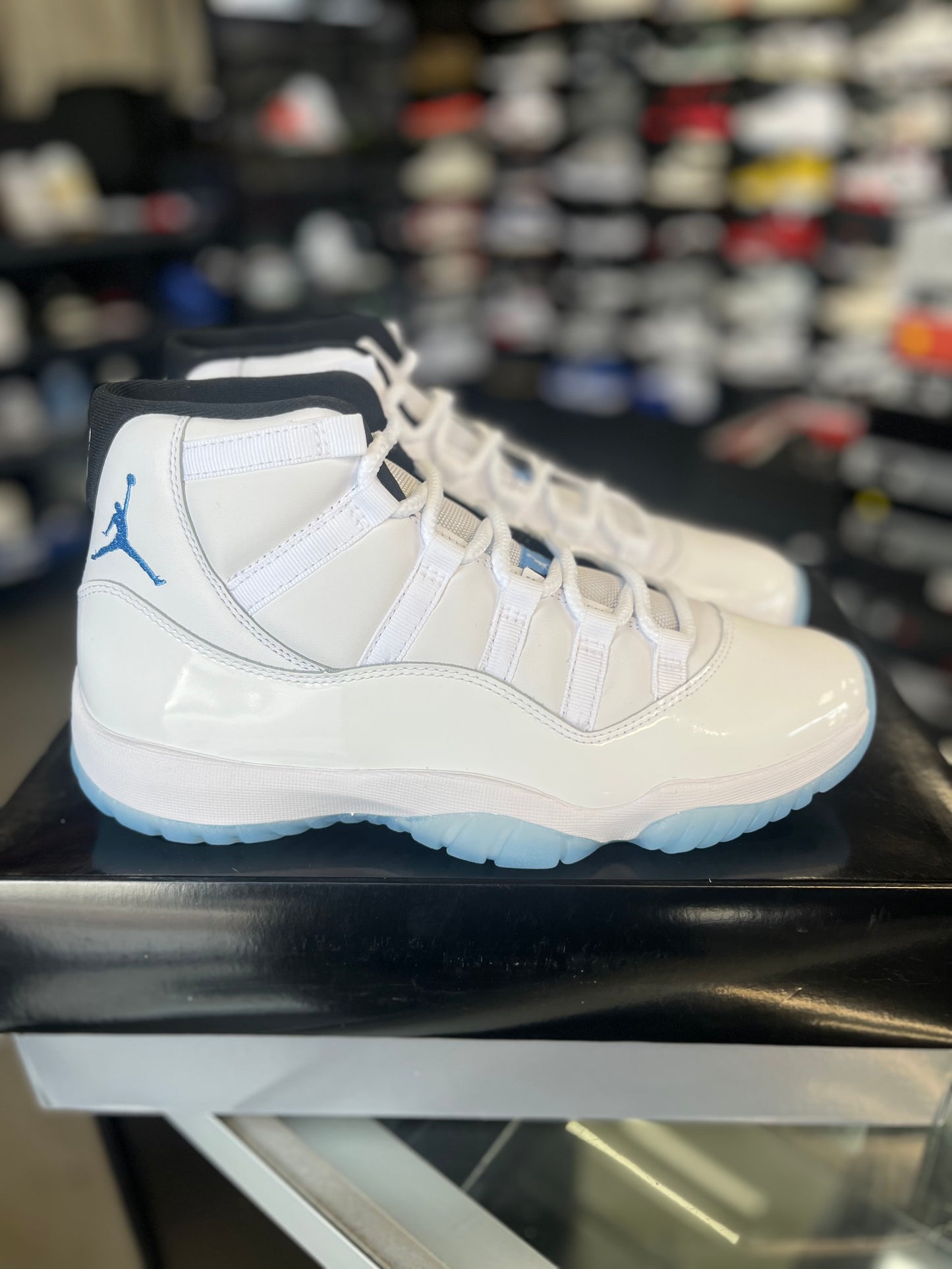Jordan 11 “Legend Blue” Size 9.5