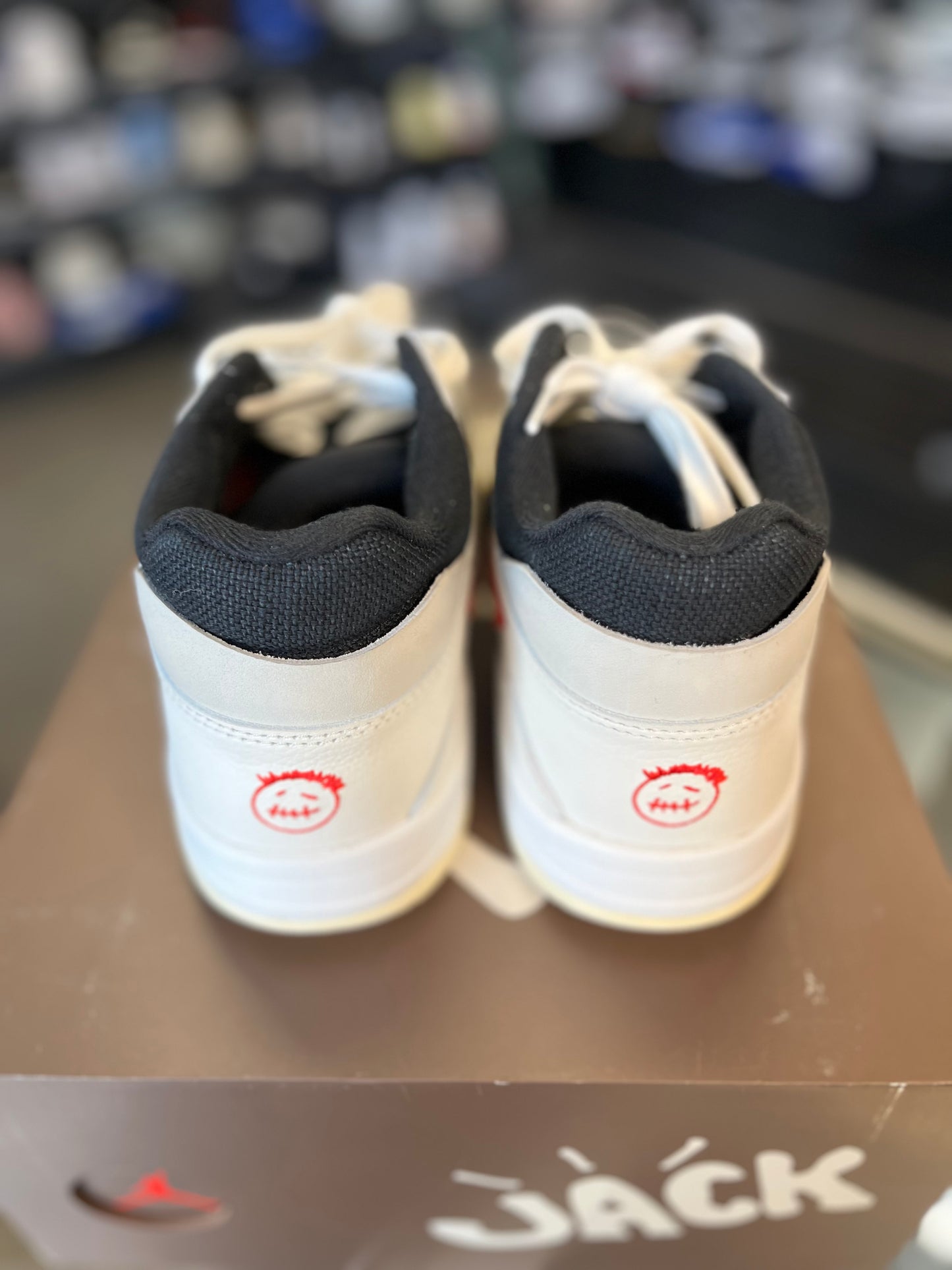 Jumpman Jack x Travis Scott “University Red” Size 11