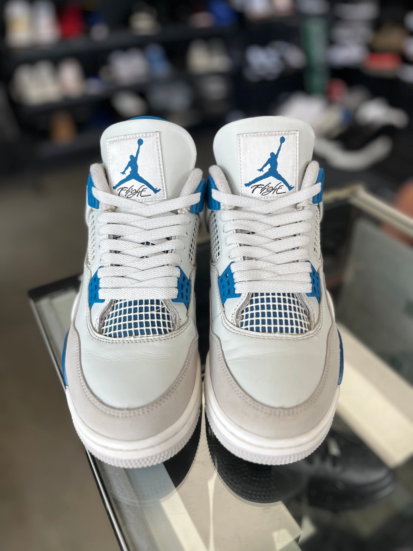 Jordan 4 “Military Blue” Size 9.5