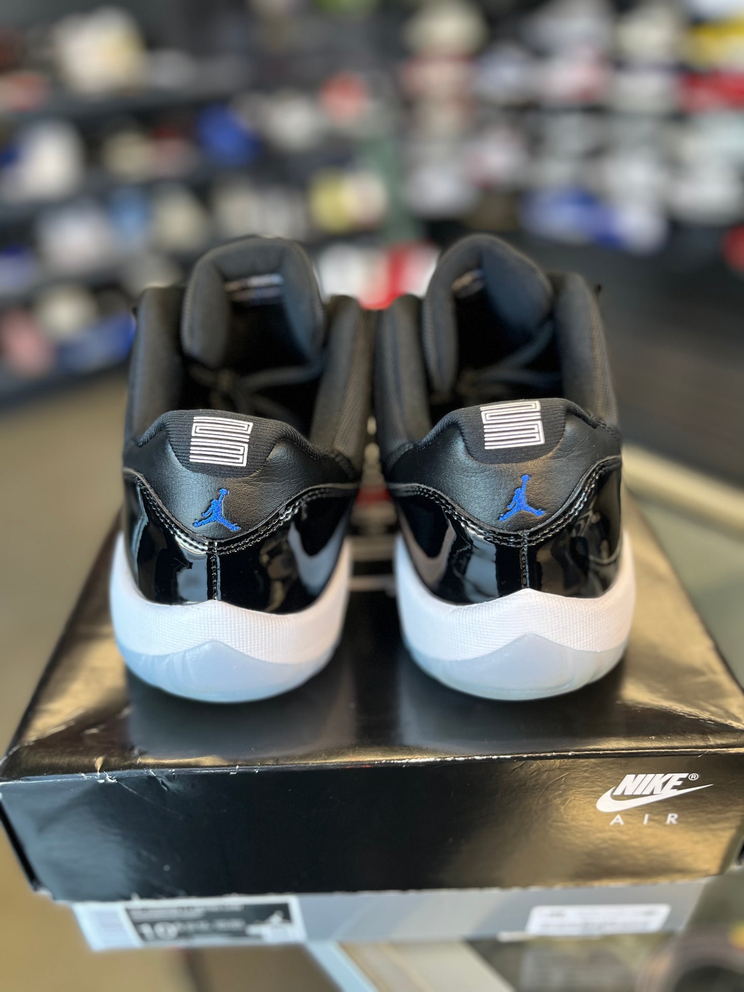 Jordan 11 Low “SPACEJAM” Size 10.5