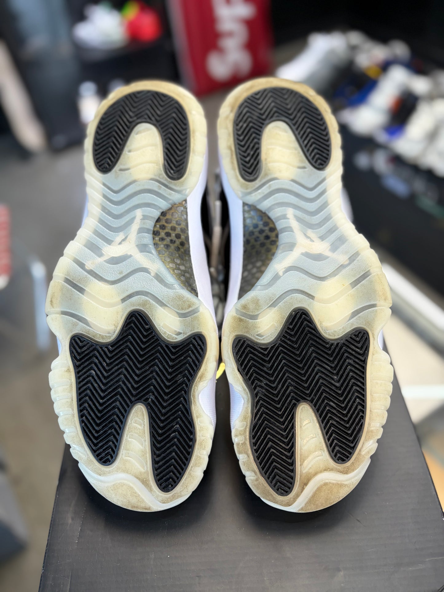 Jordan 11 “Gratitude” Size 11.5