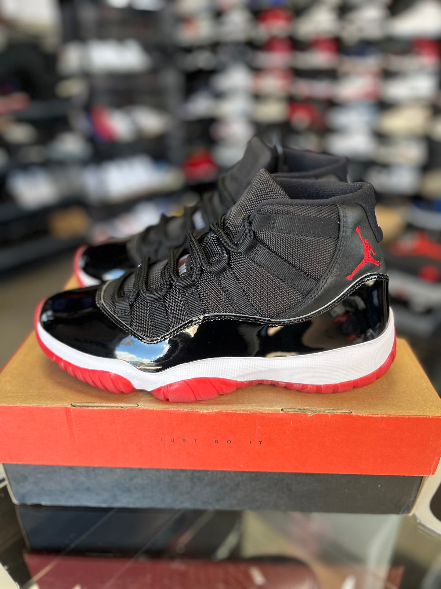 Jordan 11 “Bred” (2019) Size 9.5
