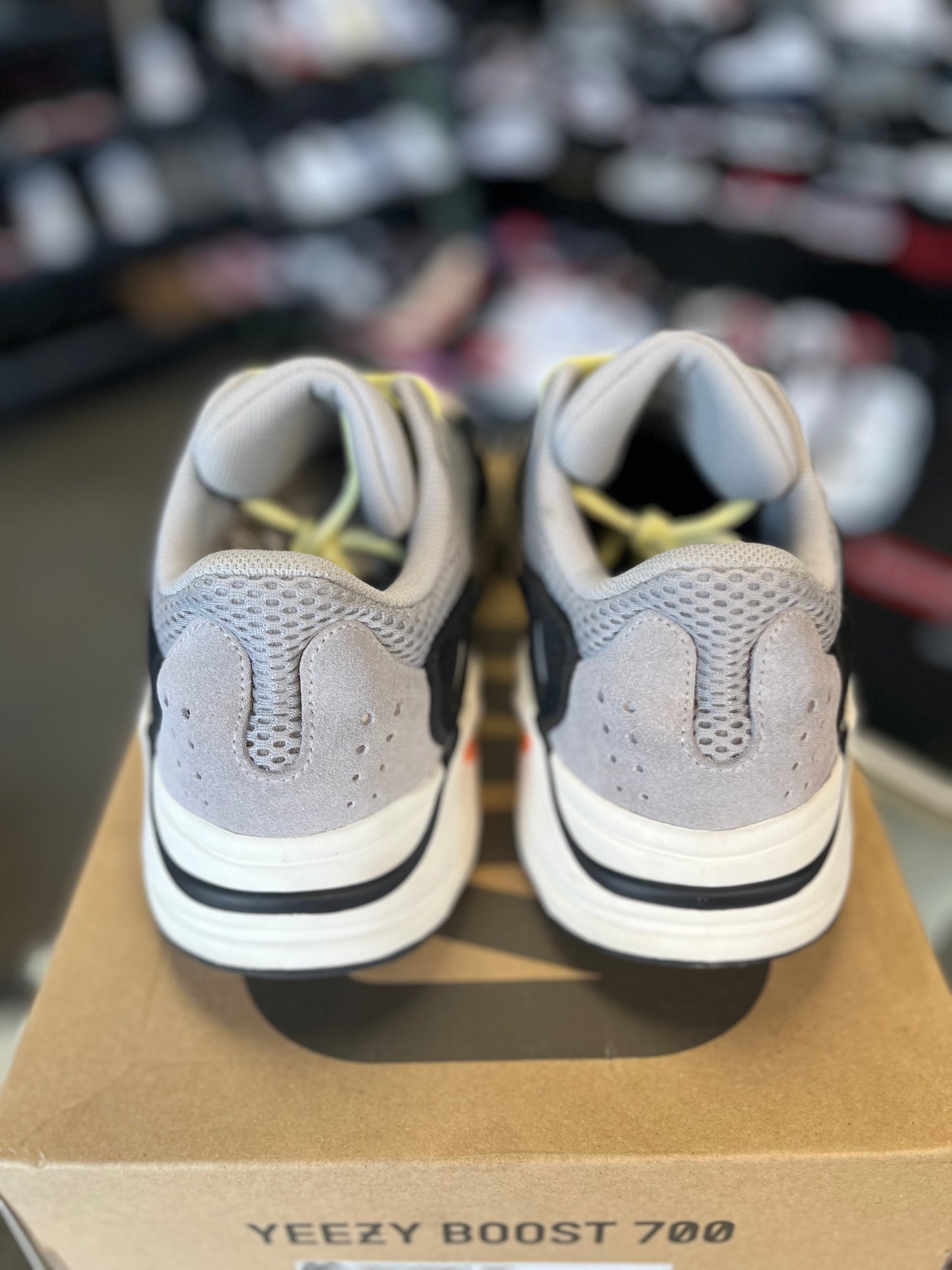 Yeezy 700 “Waverunner” Size 11