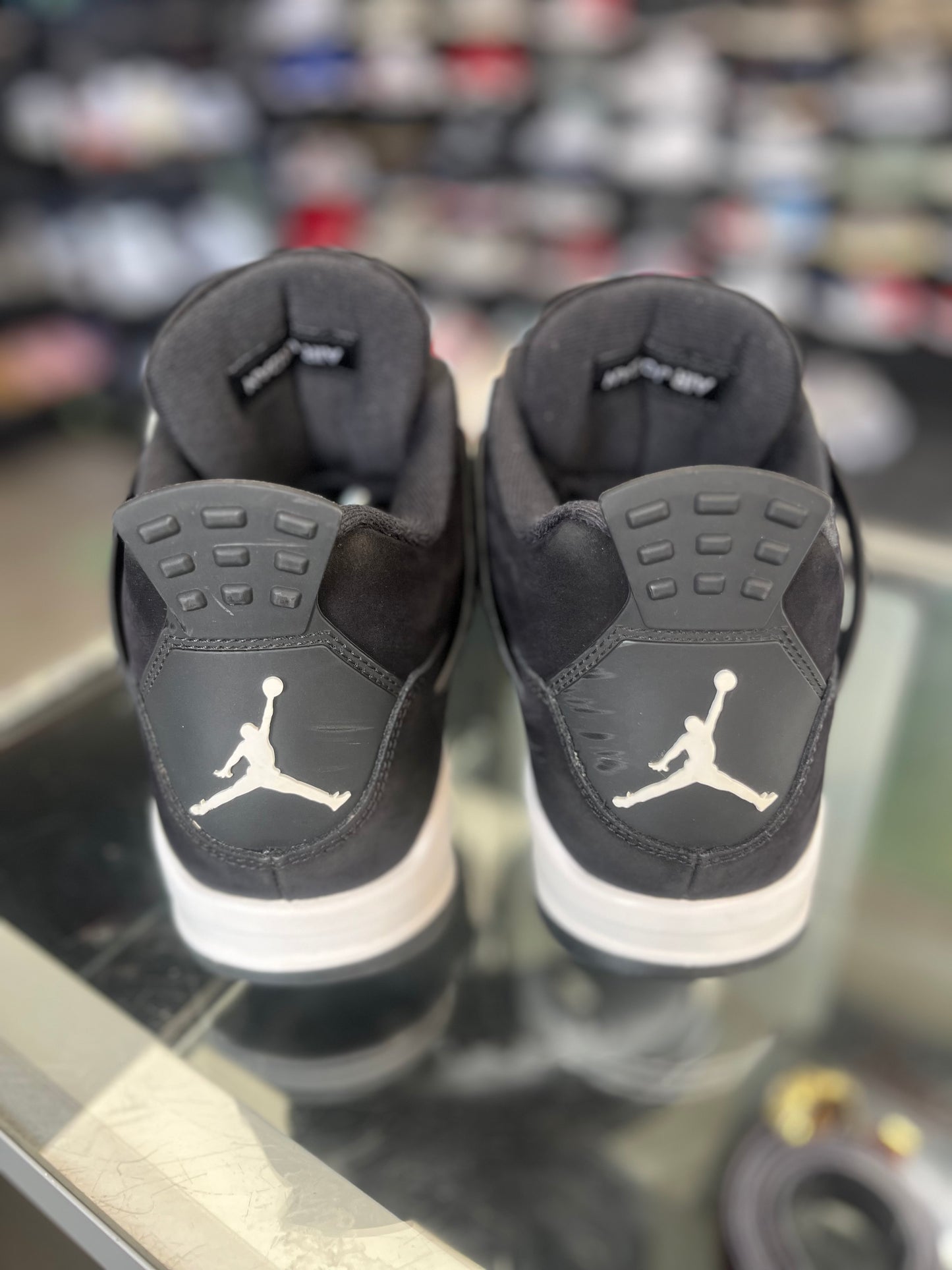 Jordan 4 “White Thunder” Size 10