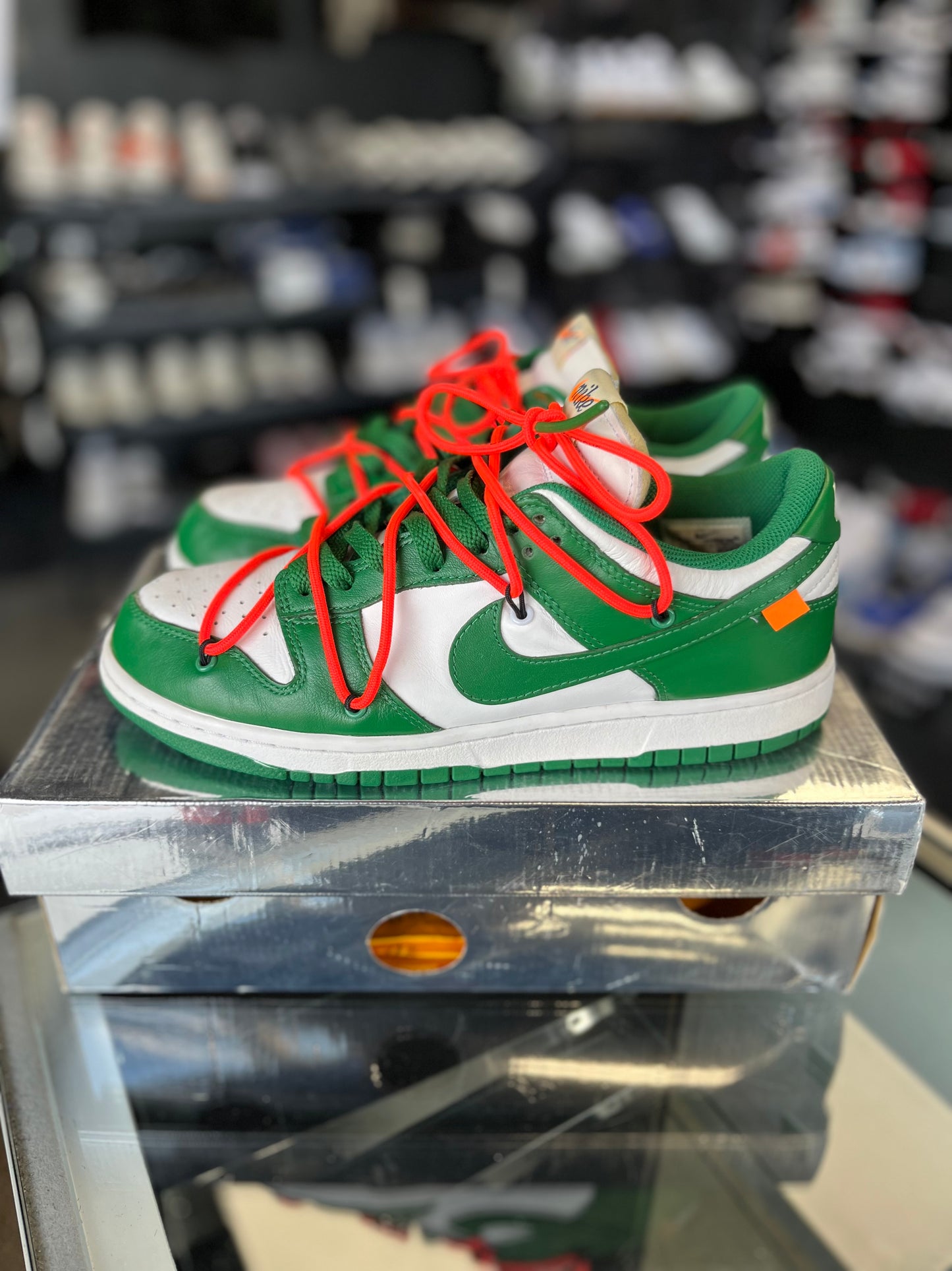 Nike Dunk Off White “Pine Green” Size 8.5