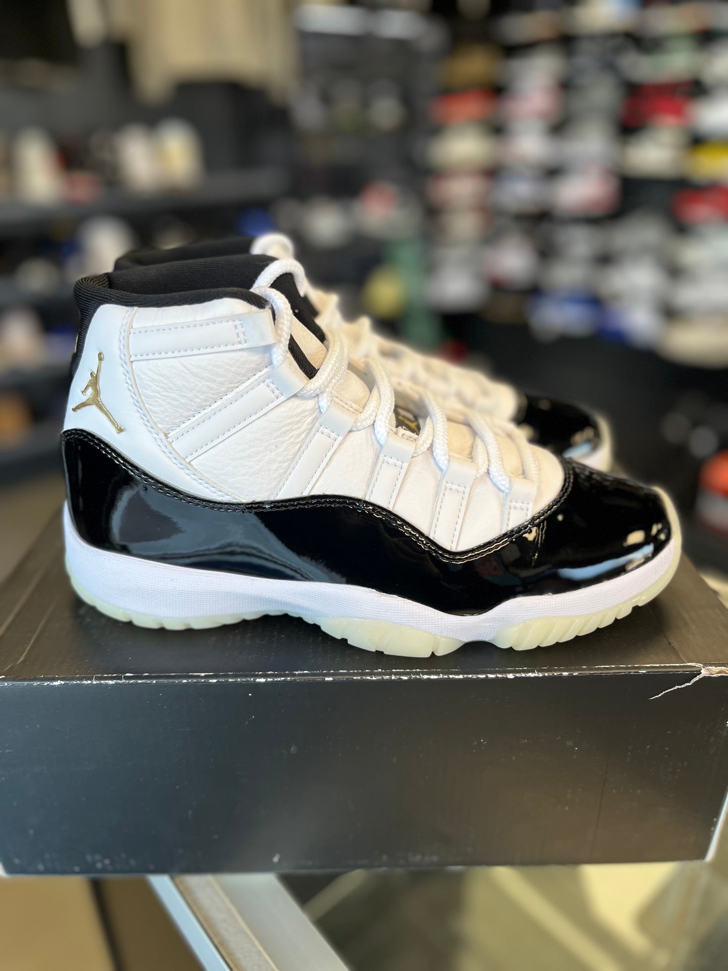 Jordan 11 “Gratitude” Size 8
