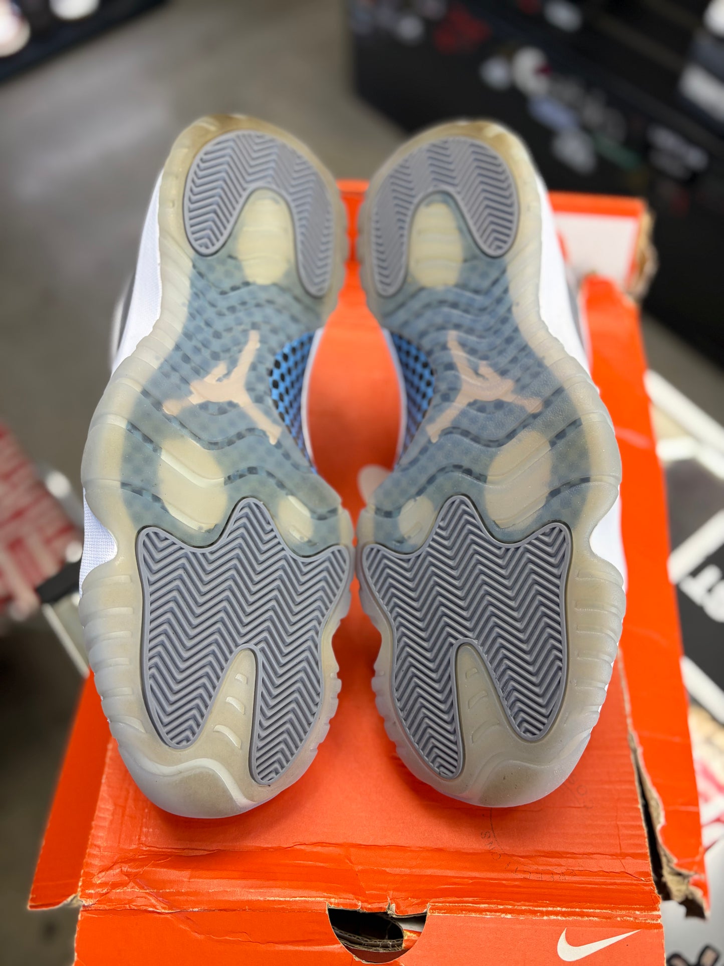 Jordan 11 Low “Cement Grey” Size 11.5
