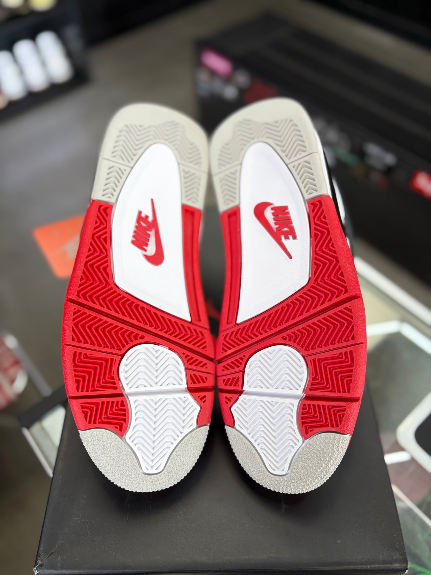 Jordan 4 “Fire Red” (2020) Size 8.5