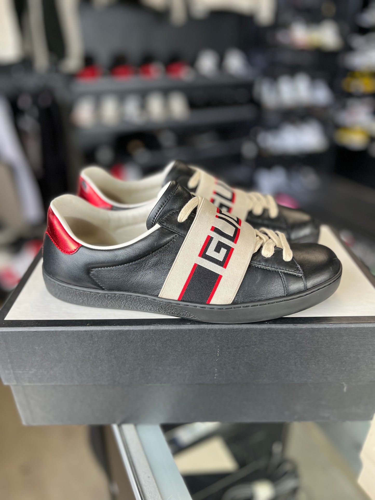 Gucci Ace Black Stripe Size 8-8.5 Men