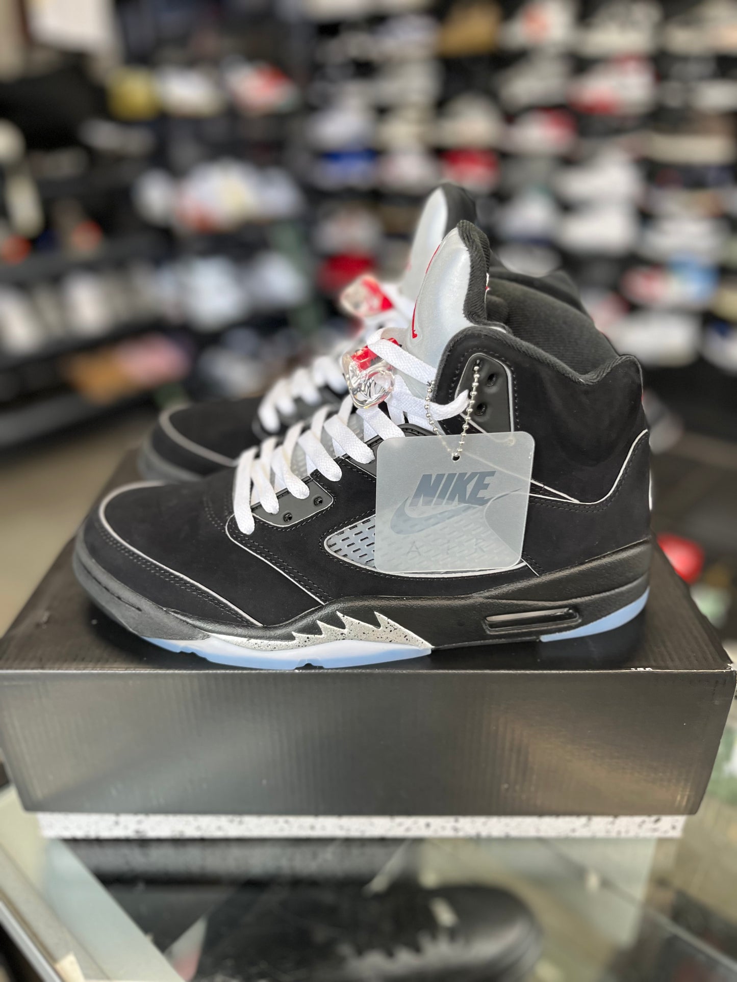 Jordan 5 “Metallic Reimagined” Size 10