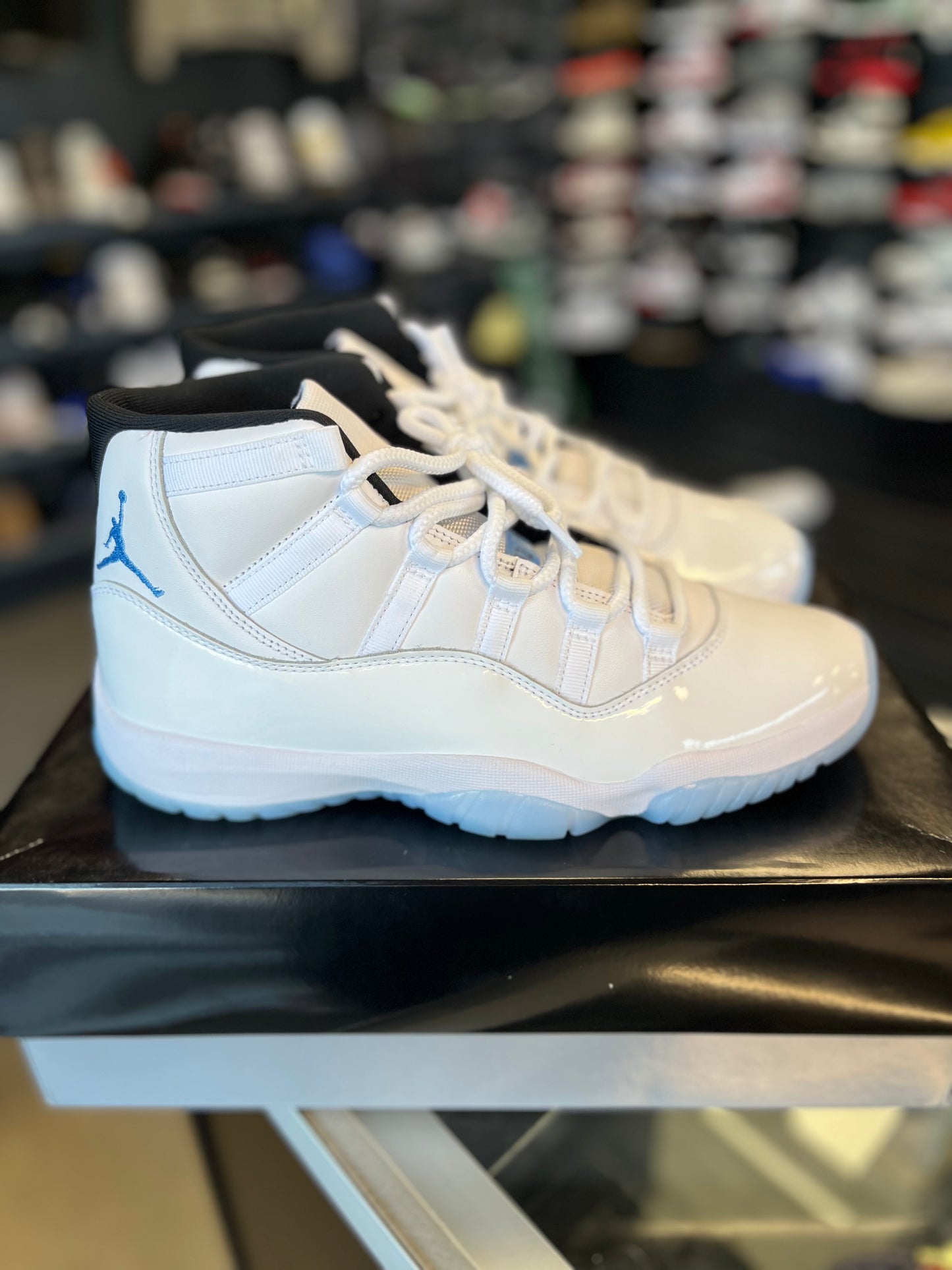 Jordan 11 “Legend Blue” Size 9.5