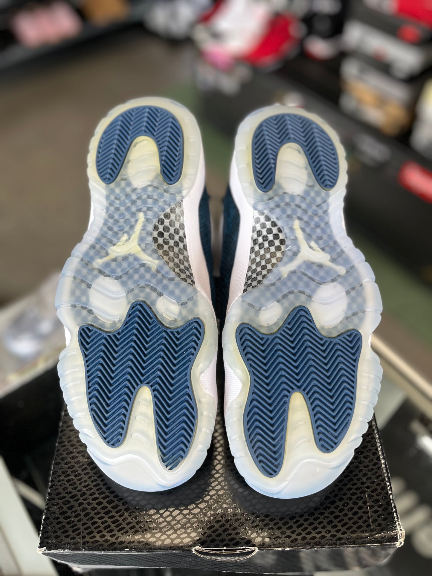 Jordan 11 Low “Navy Snakeskin” Size 9.5
