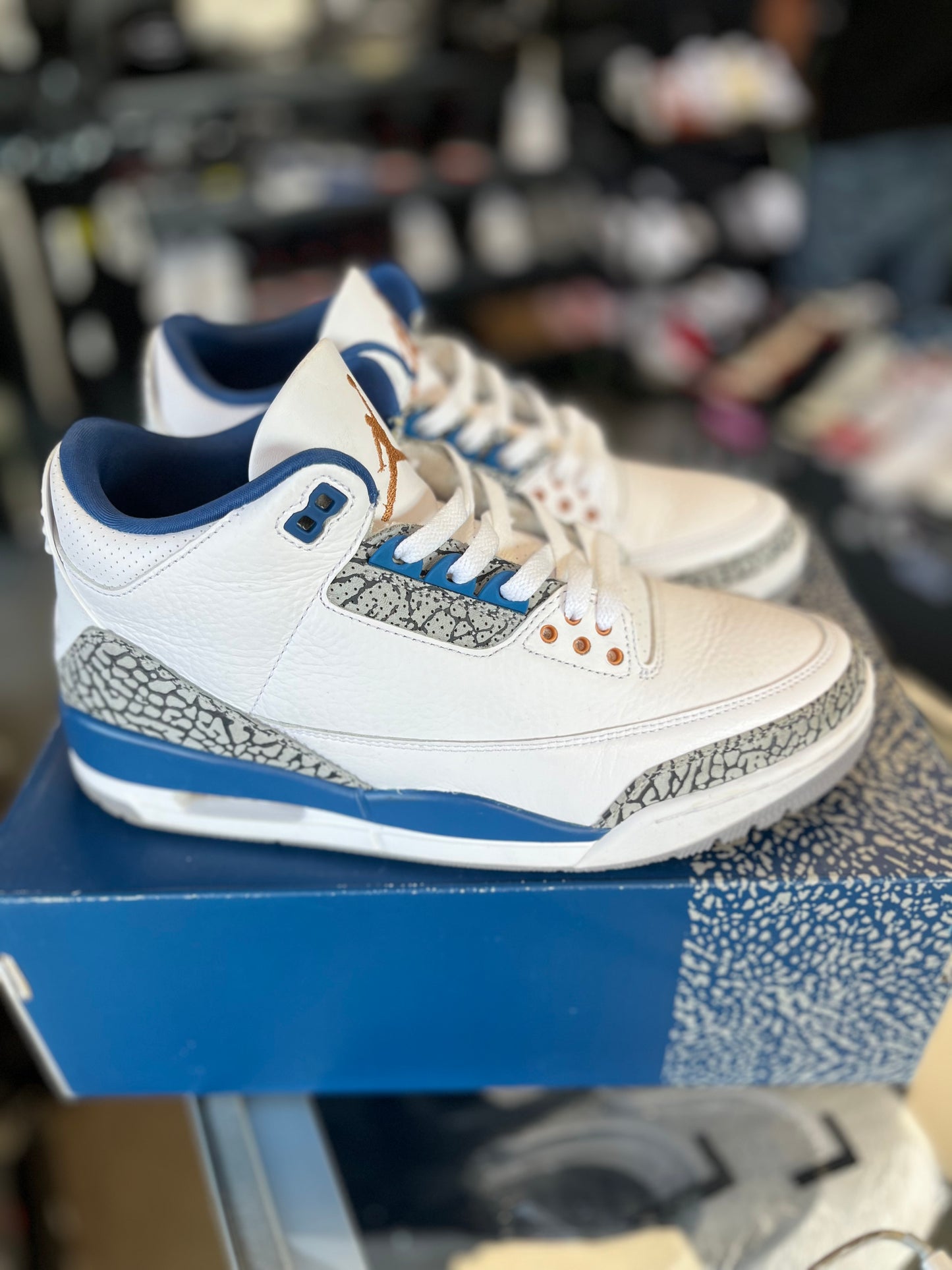 Jordan 3 “Wizards” Size 9