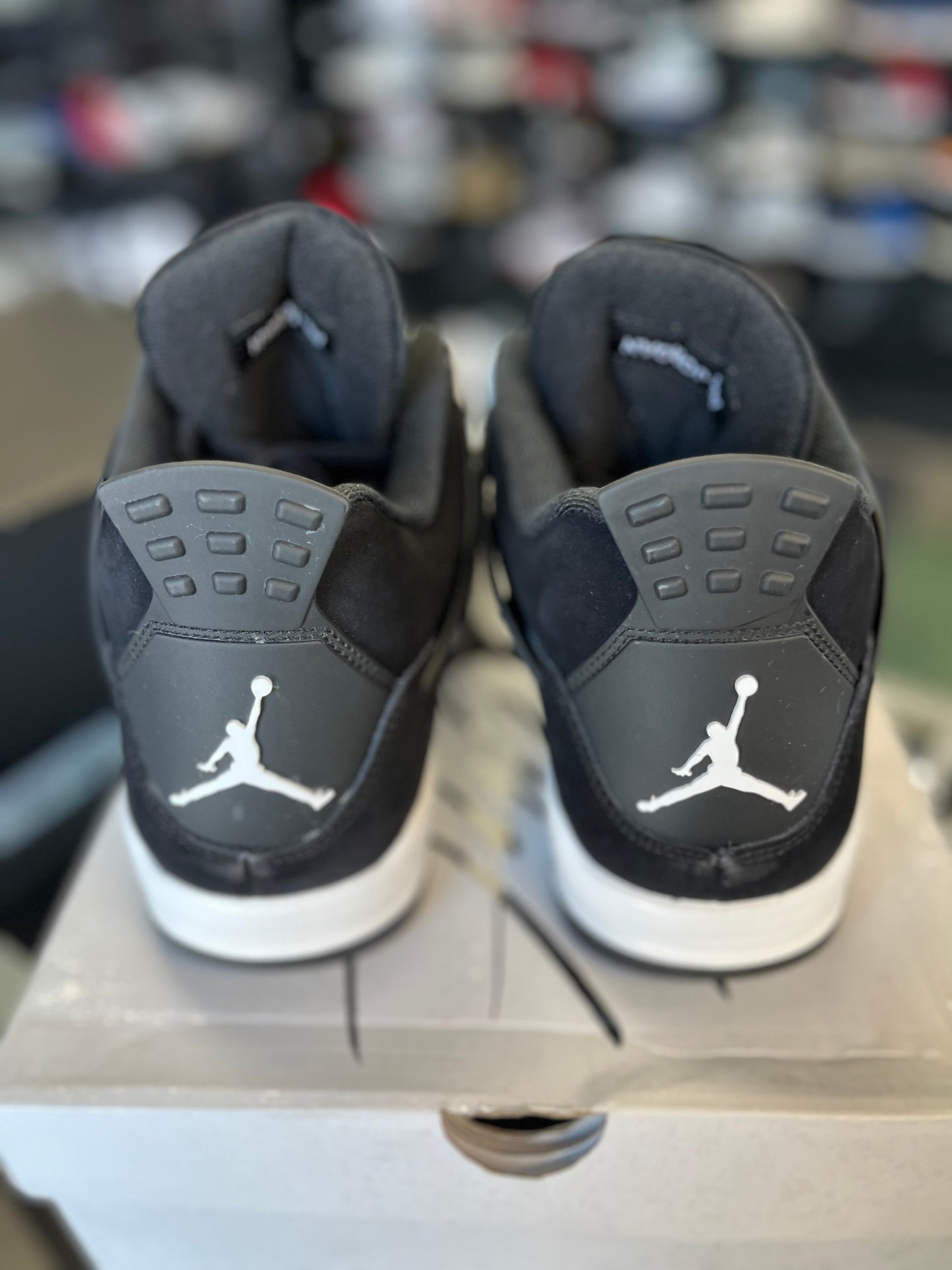 Jordan 4 “White Thunder” Size 12