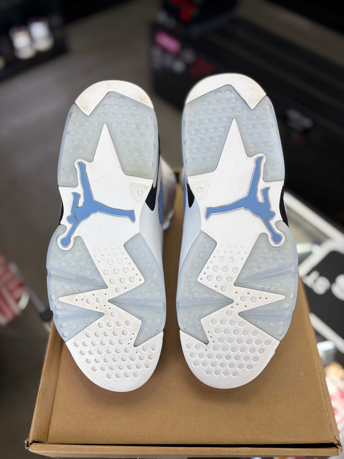 Jordan 6 “UNC” Size 8.5