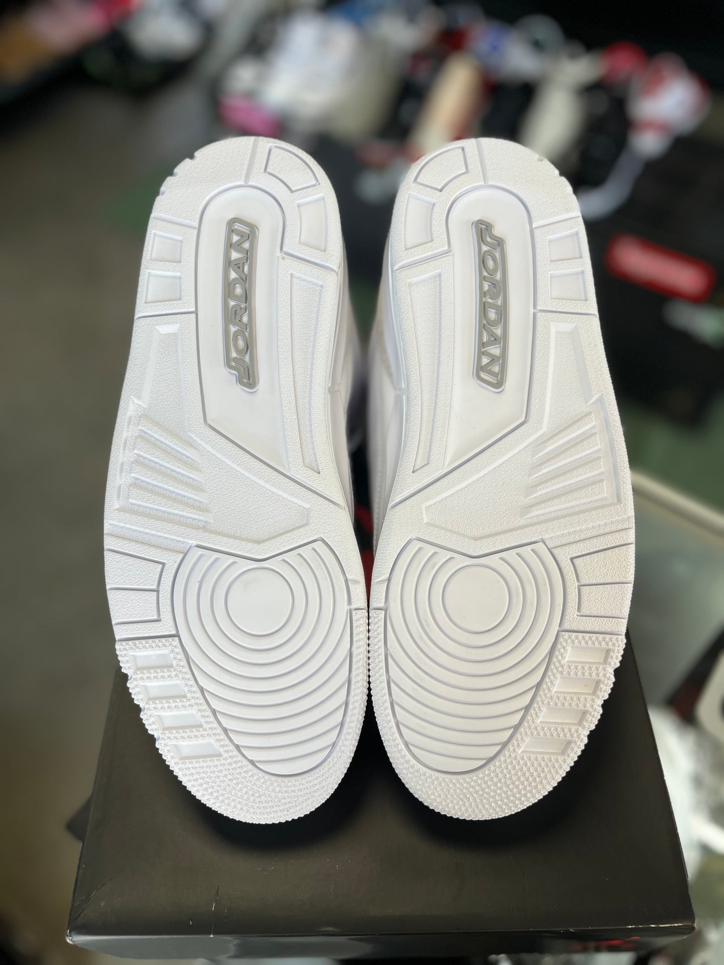 Jordan 3 “Pure Money” Size 10.5