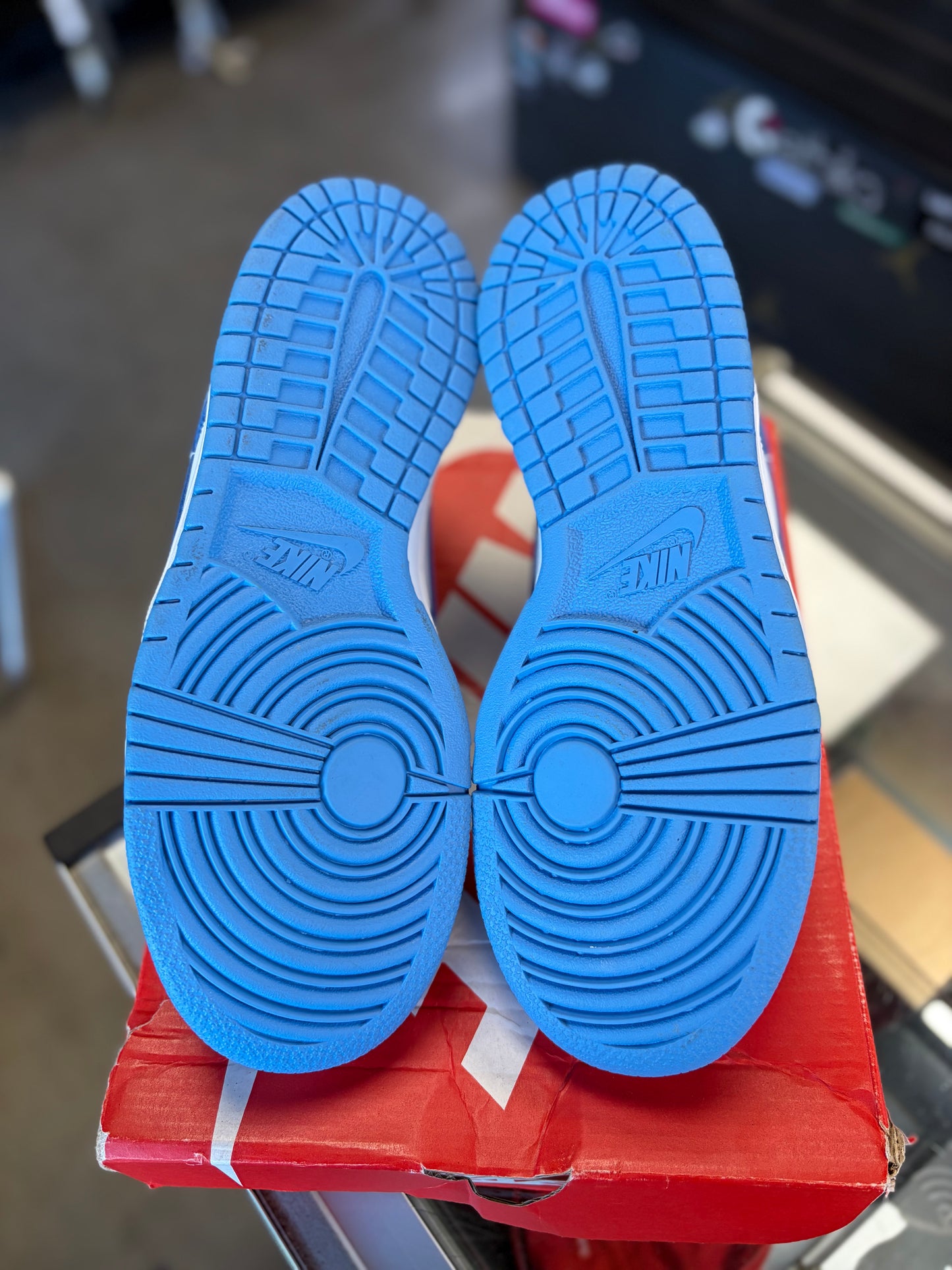 Nike Dunk Low “UNC” (Gs) Size 4.5y/6w