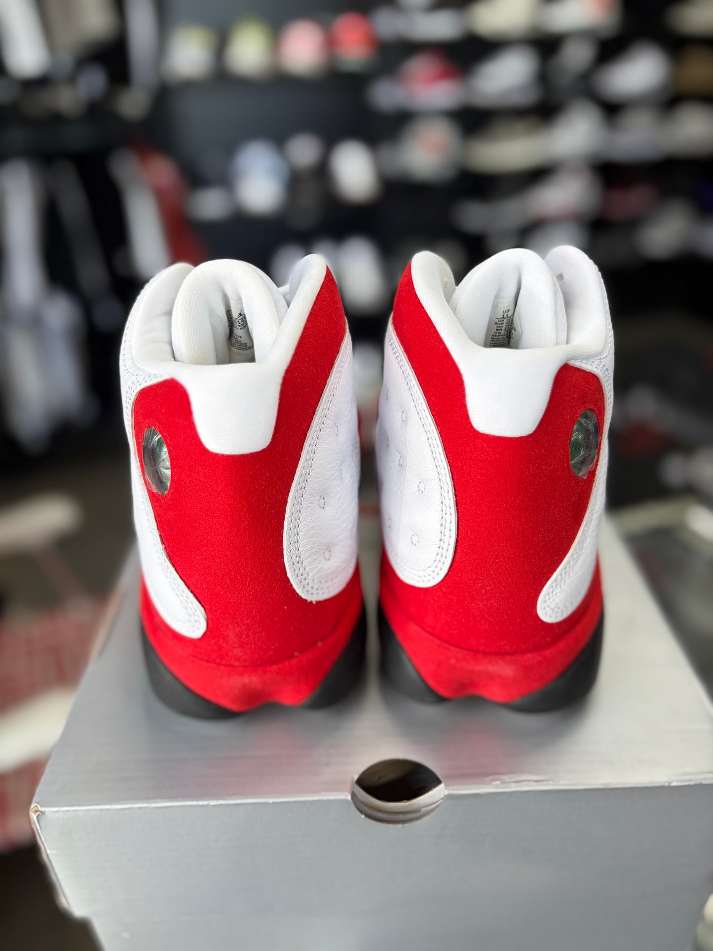 Jordan 13 “Chicago” Size 11