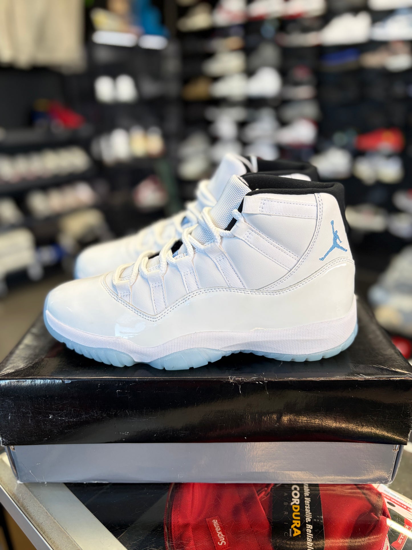 Jordan 11 “Legend Blue” Size 8