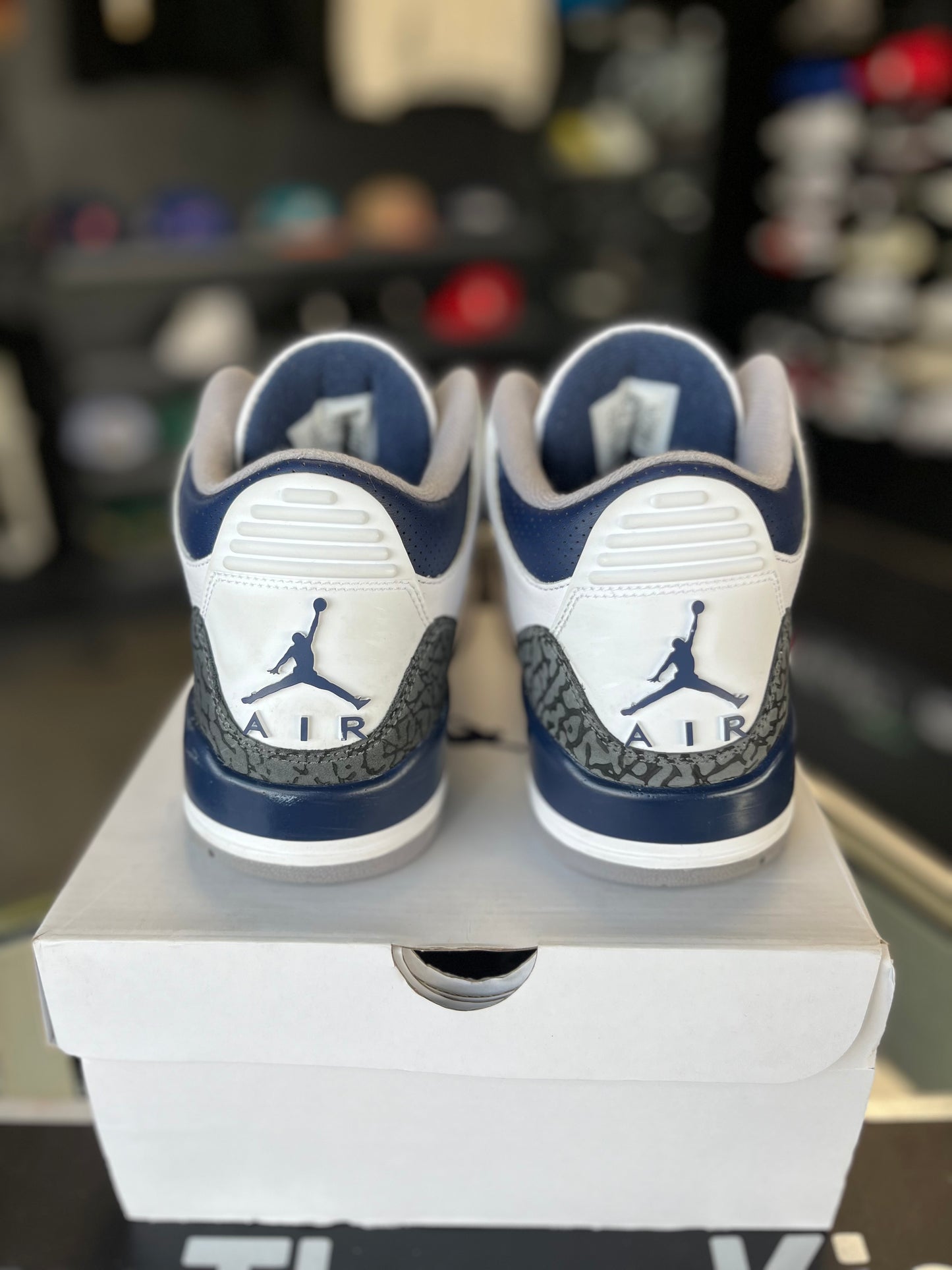 Jordan 3 “Midnight Navy” Size 9.5