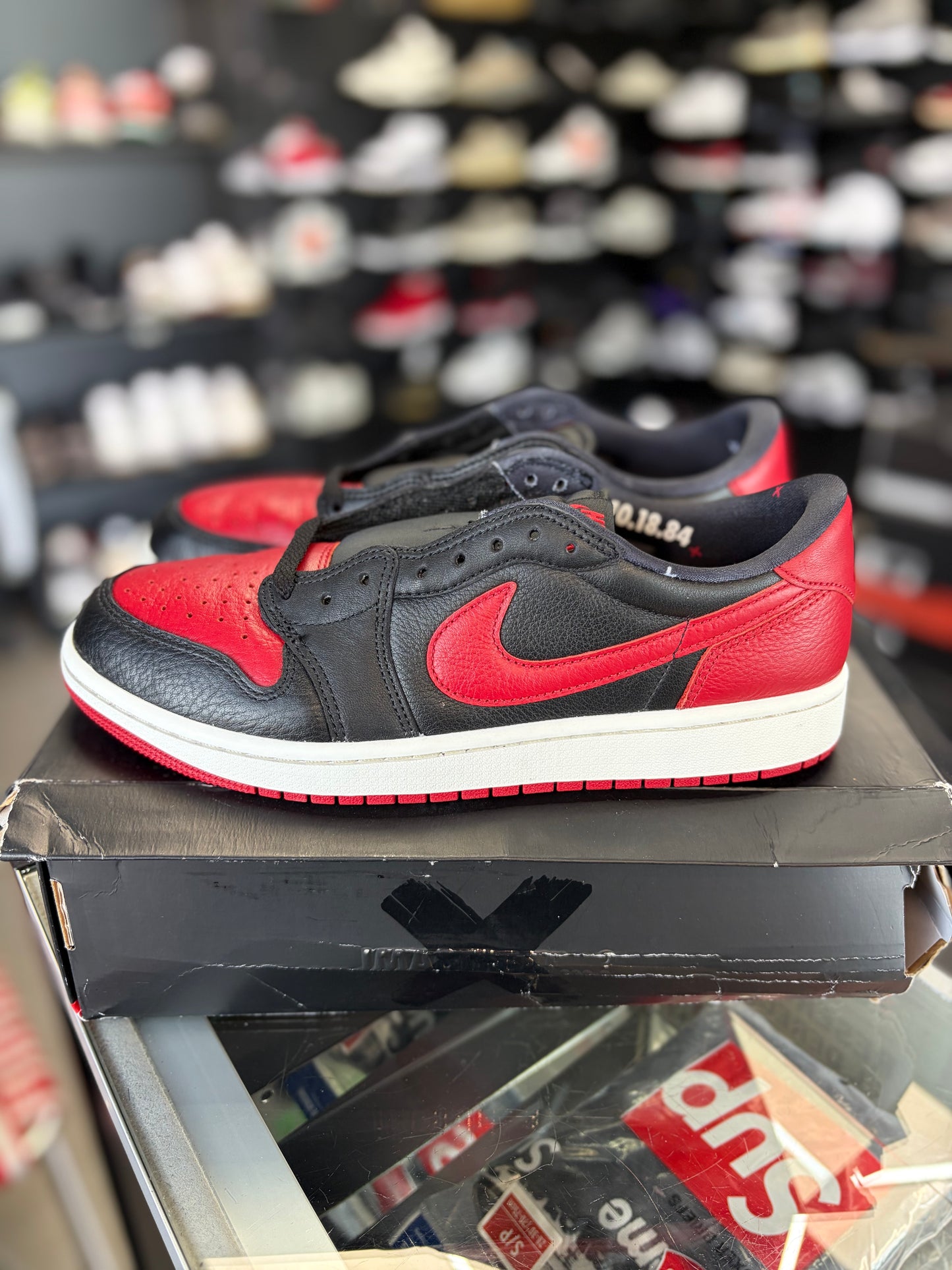Jordan 1 Low “Banned” Size 9.5