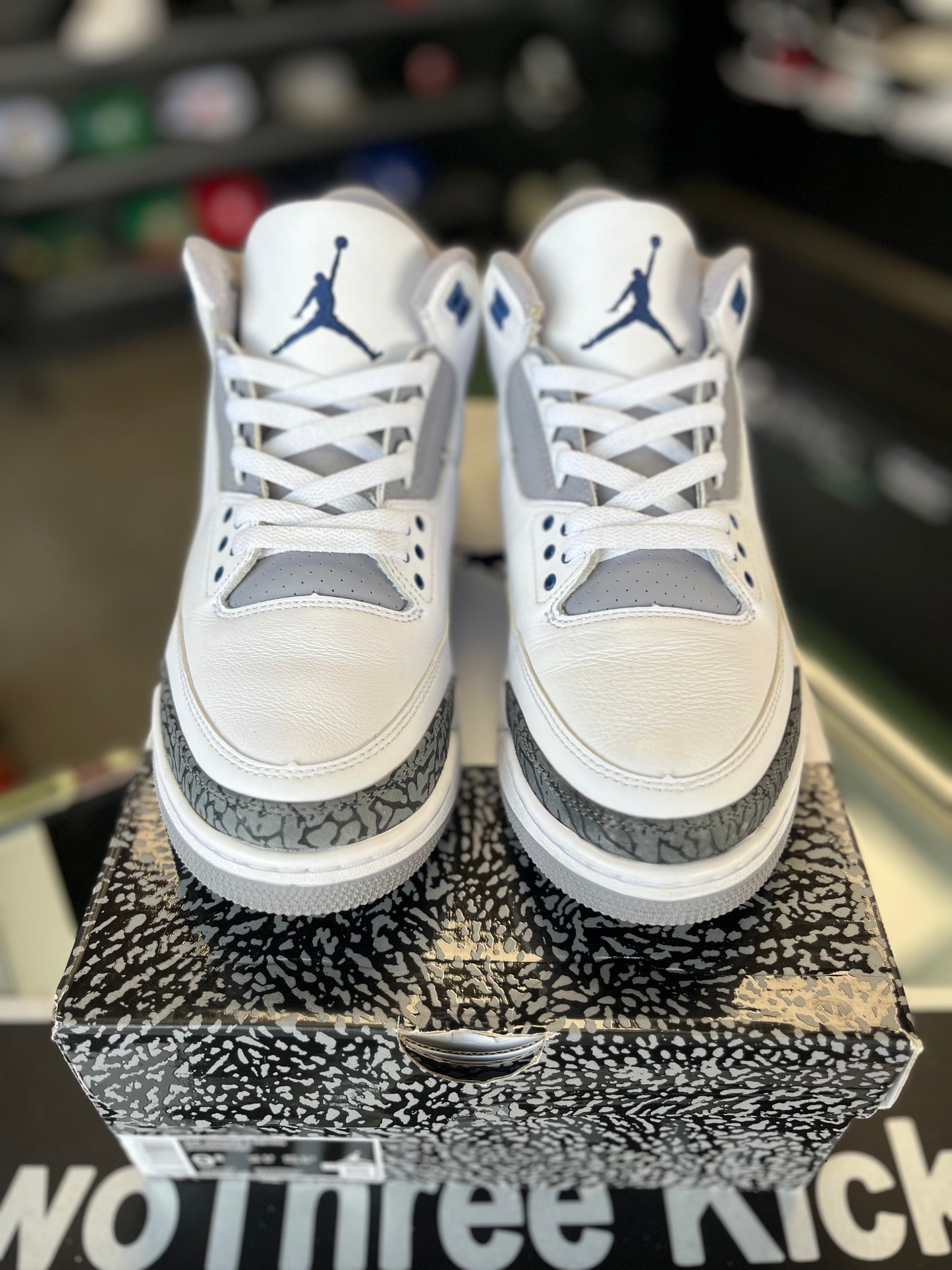 Jordan 3 “Midnight Navy” Size 9.5