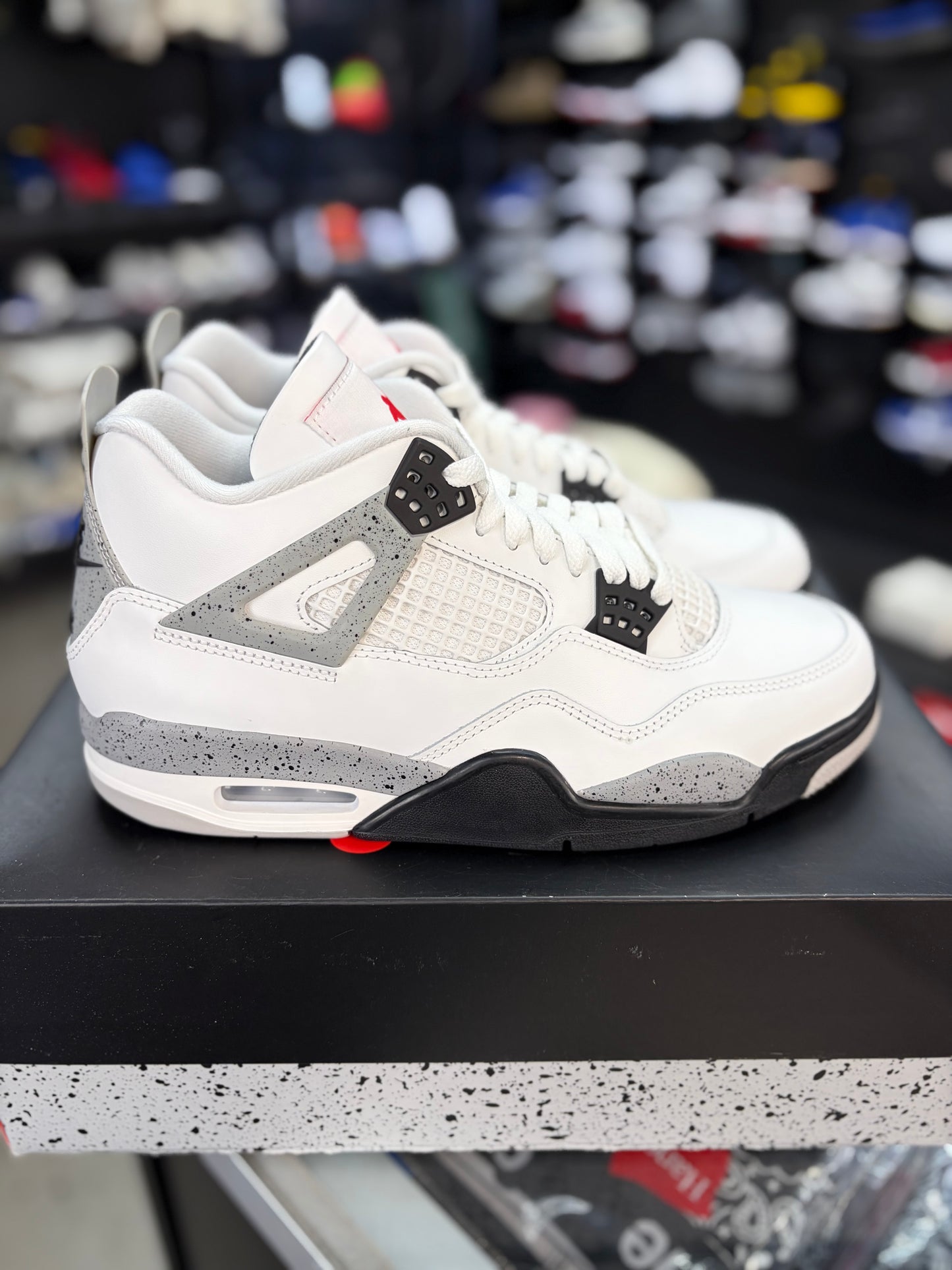 Jordan 4 “White Cement” Size 9.5