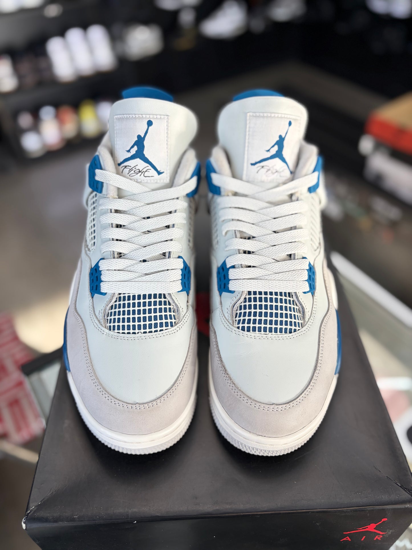 Jordan 4 “Military Blue” Size 10.5