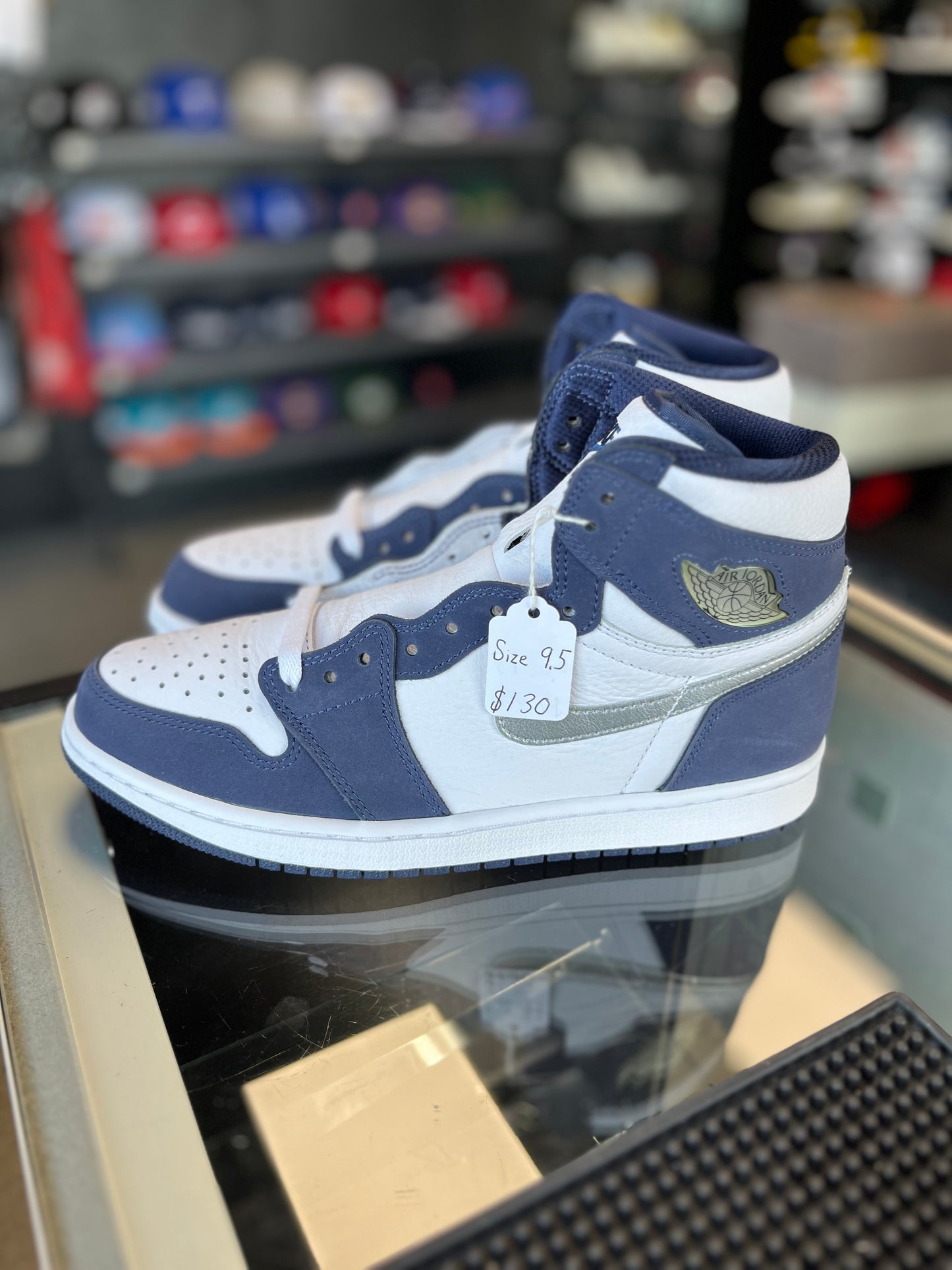 Jordan 1 “Midnight Navy” Size 9.5