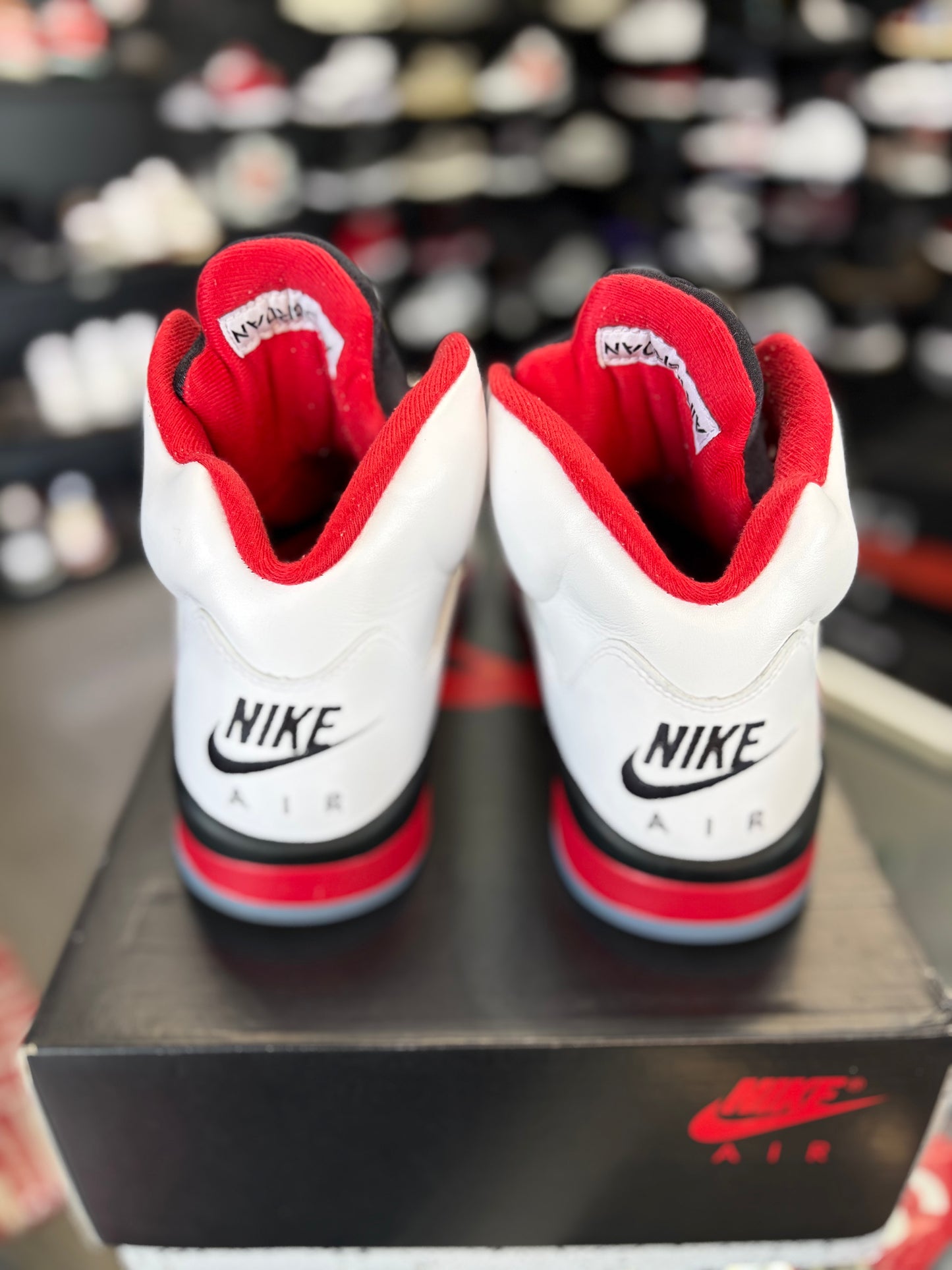 Jordan 5 “Fire Red” Size 9