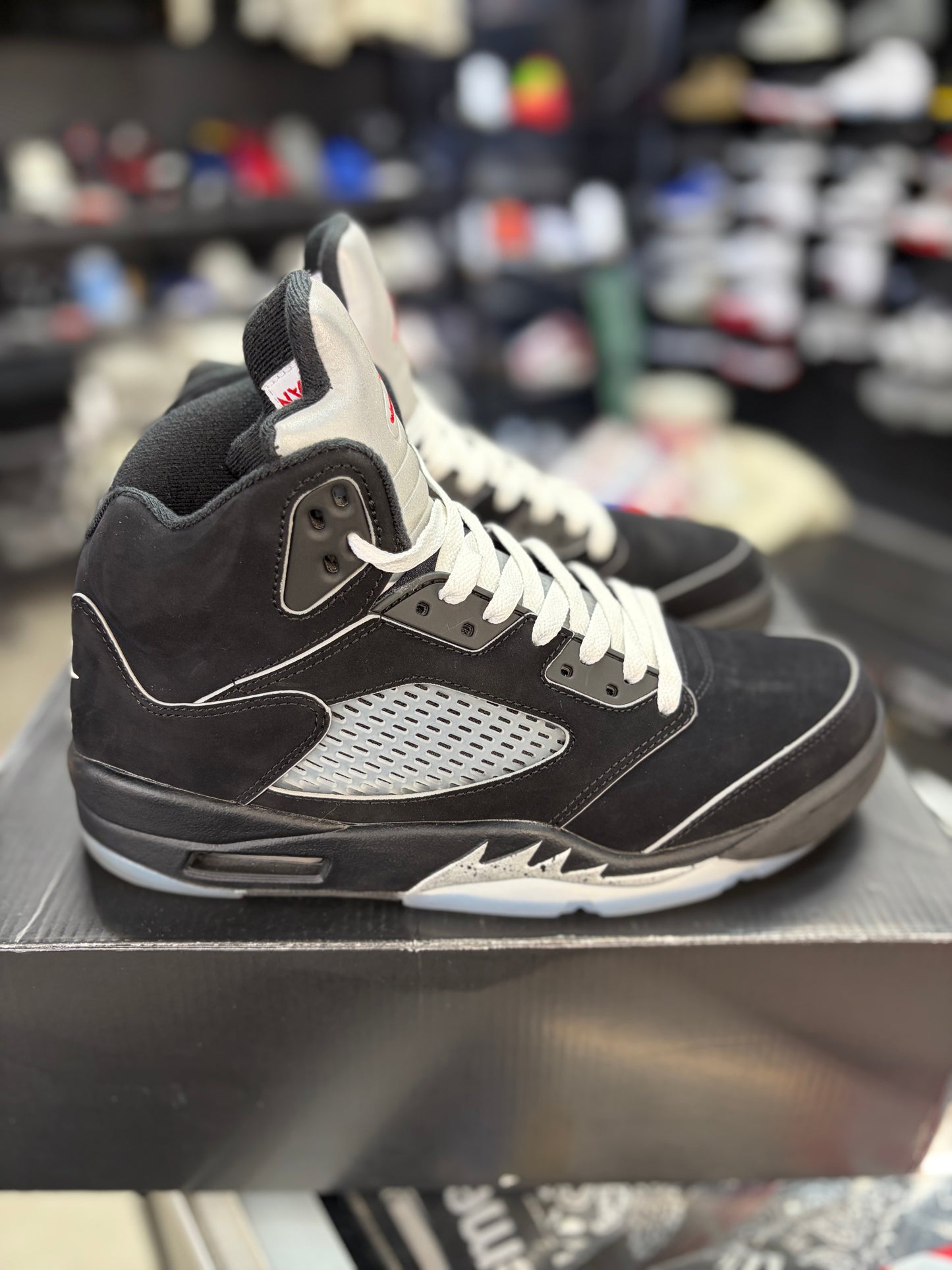 Jordan 5 “Metallic Reimagined” Size 9