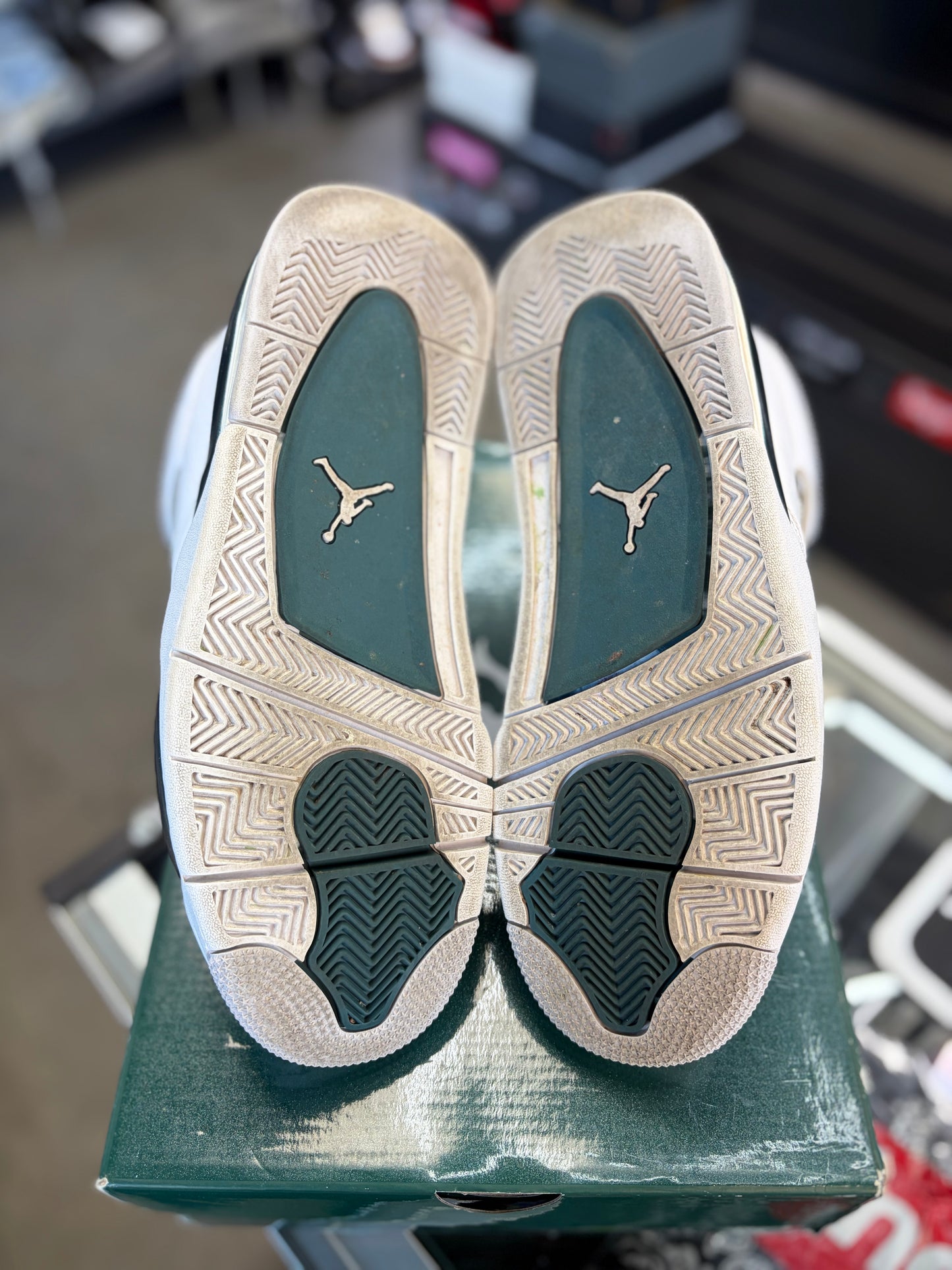 Jordan 4 “Oxidized Green” Size 10