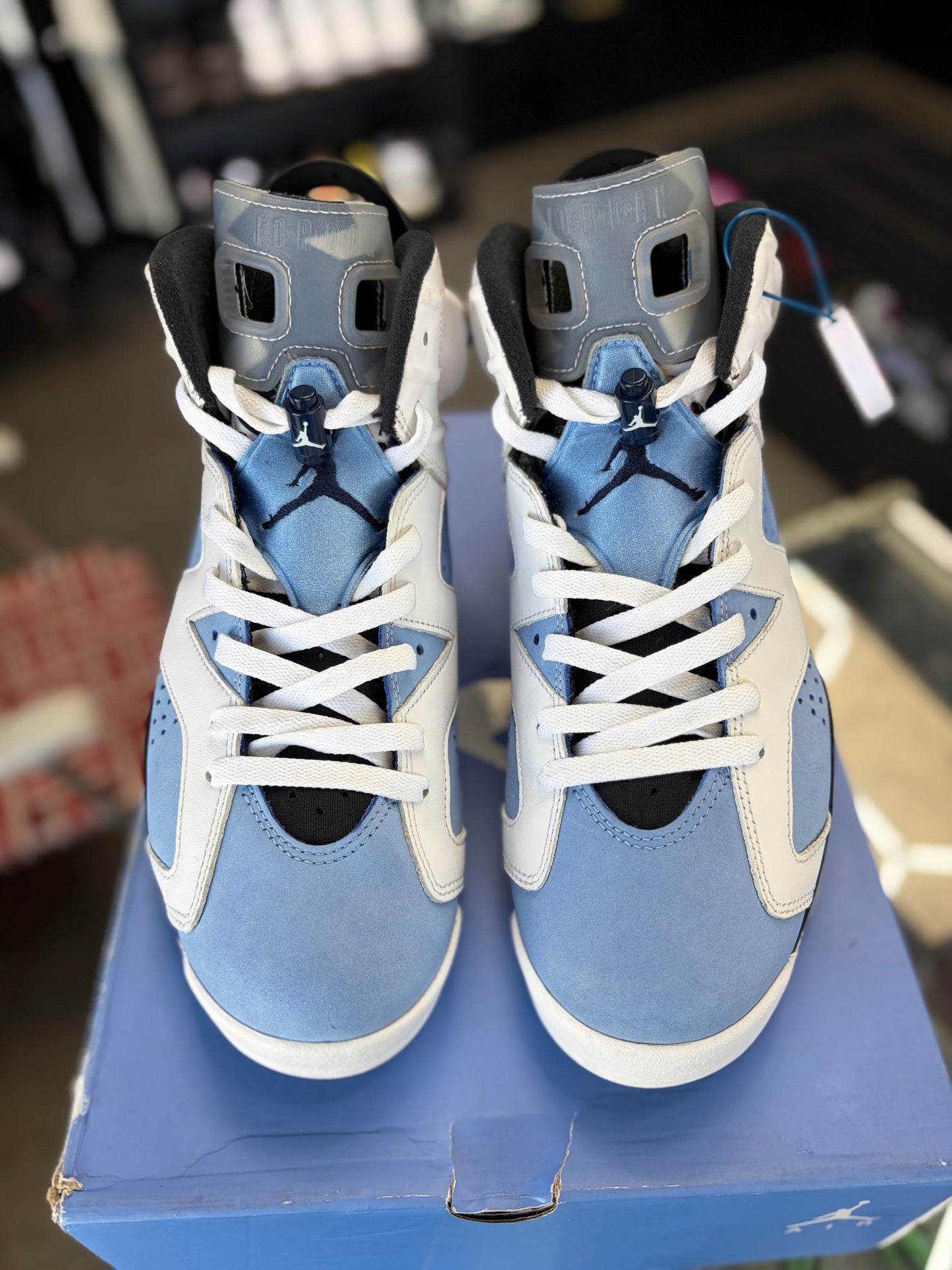 Jordan 6 “UNC” Size 10.5