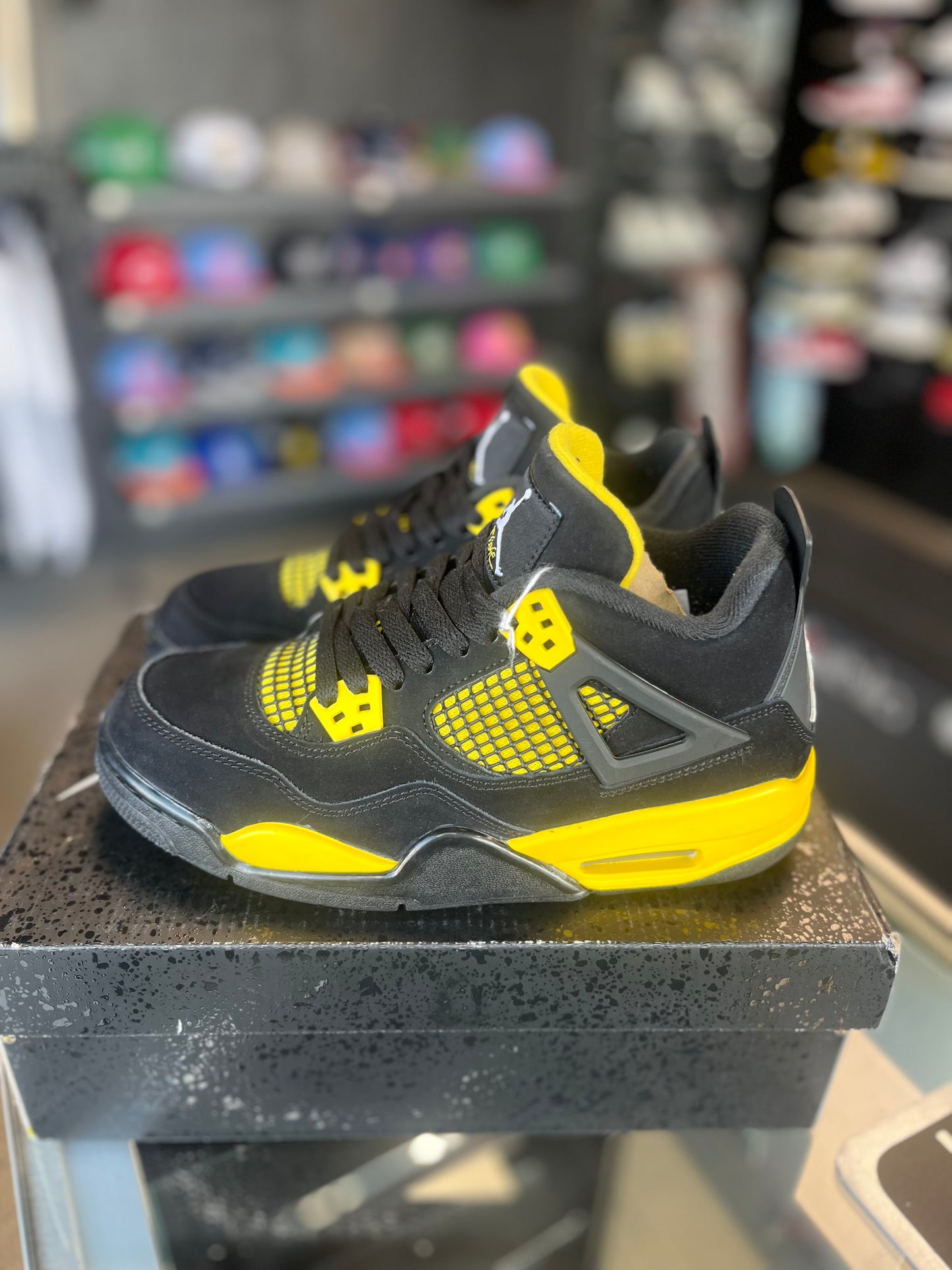 Jordan 4 “Thunder” GS 6.5y/8w